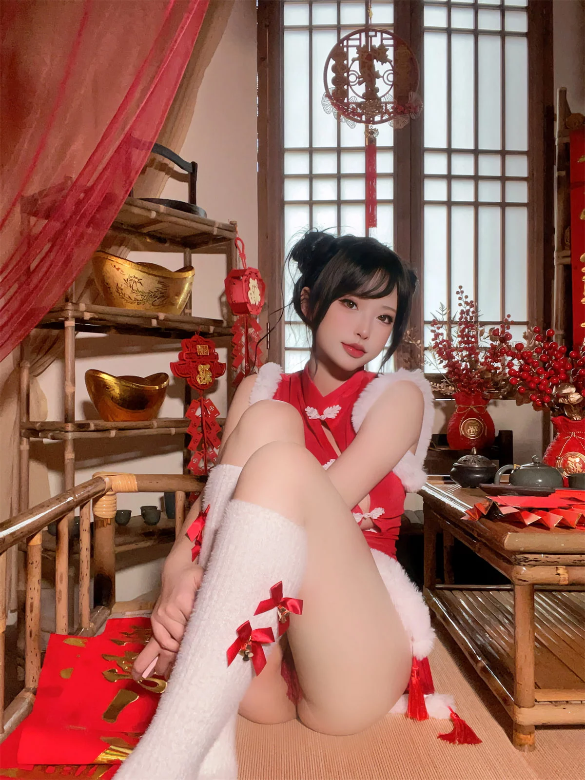 性感尤物清水由乃2023新年旗袍主题性感红色高开旗袍配白丝袜秀美腿诱惑写真77P