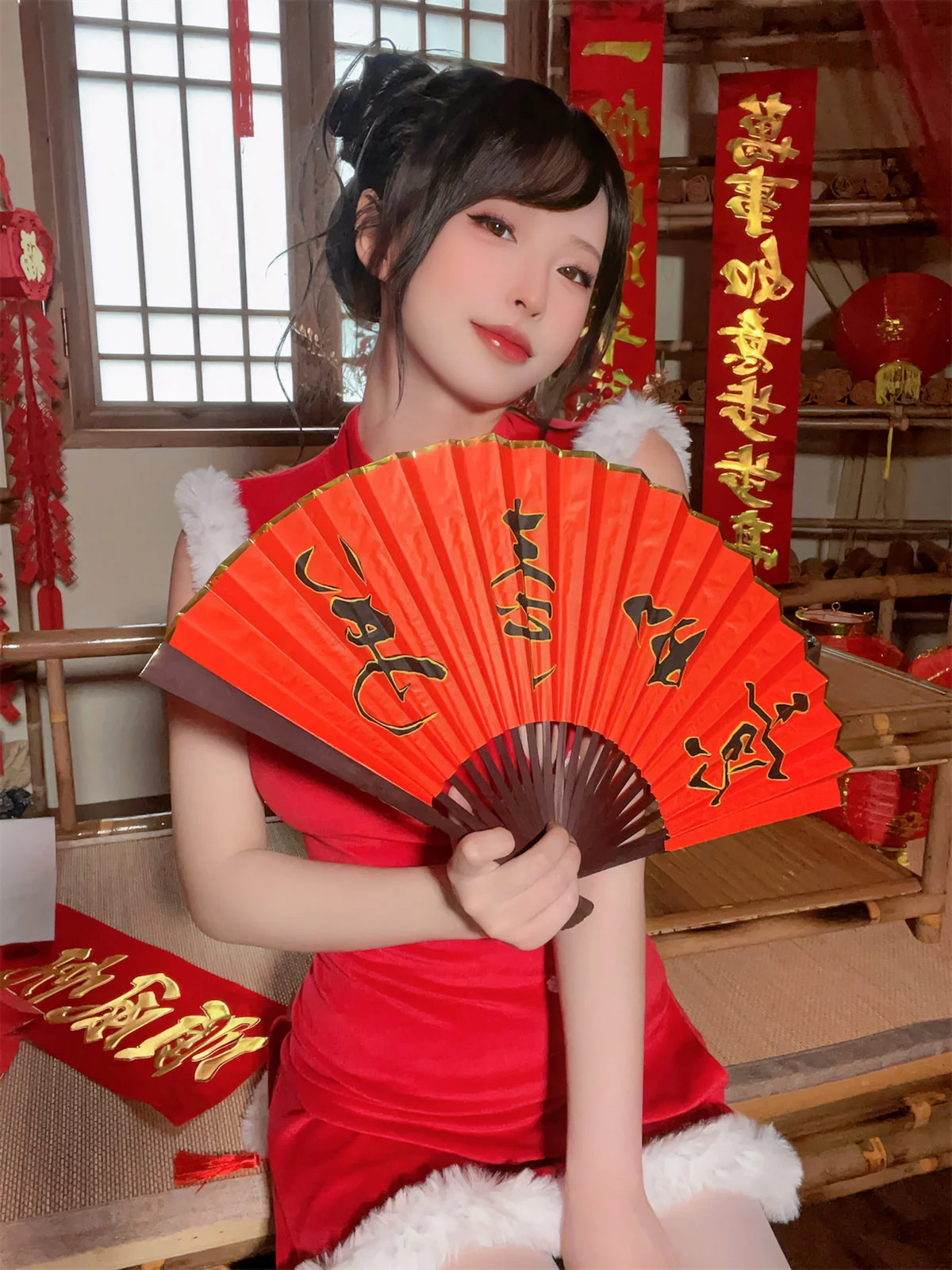 性感尤物清水由乃2023新年旗袍主题性感红色高开旗袍配白丝袜秀美腿诱惑写真77P