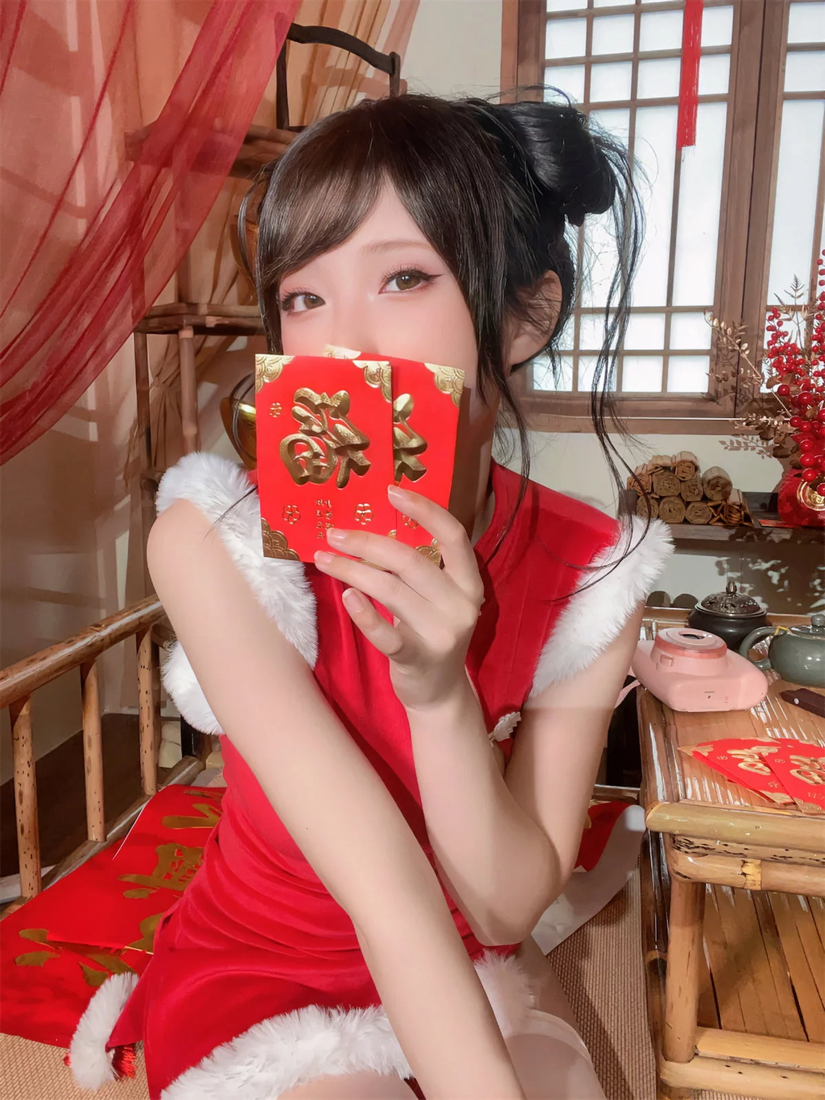 性感尤物清水由乃2023新年旗袍主题性感红色高开旗袍配白丝袜秀美腿诱惑写真77P