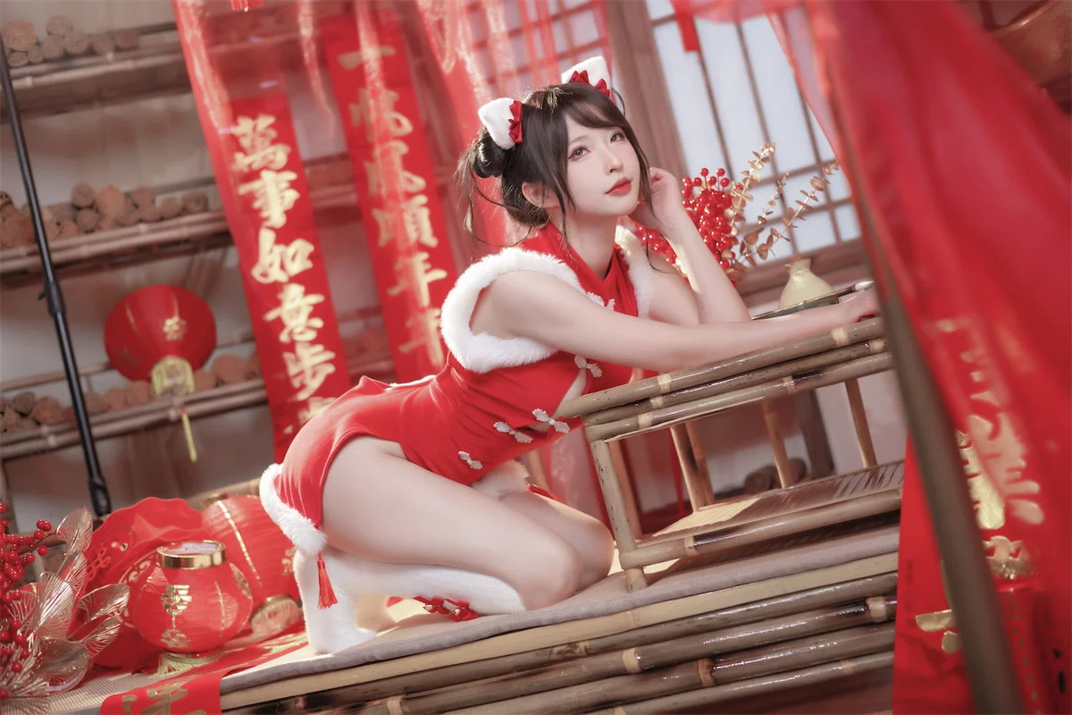 性感尤物清水由乃2023新年旗袍主题性感红色高开旗袍配白丝袜秀美腿诱惑写真77P