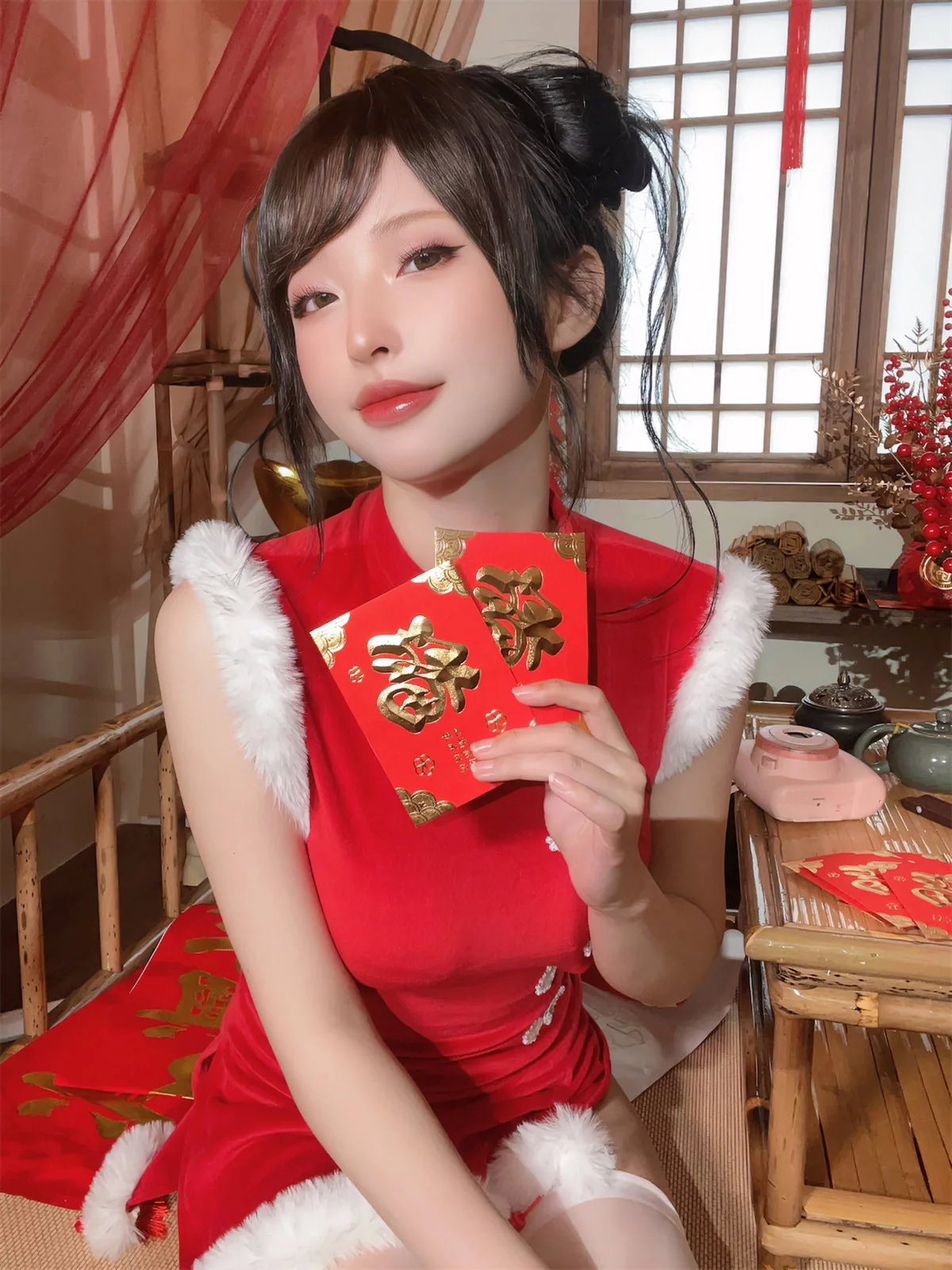 性感尤物清水由乃2023新年旗袍主题性感红色高开旗袍配白丝袜秀美腿诱惑写真77P