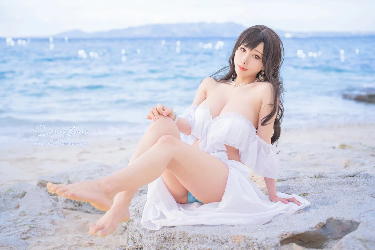 Coser美女雨波_HaneAme冲绳白沙之恋主题沙滩白色低胸服饰秀豪乳诱惑写真41P