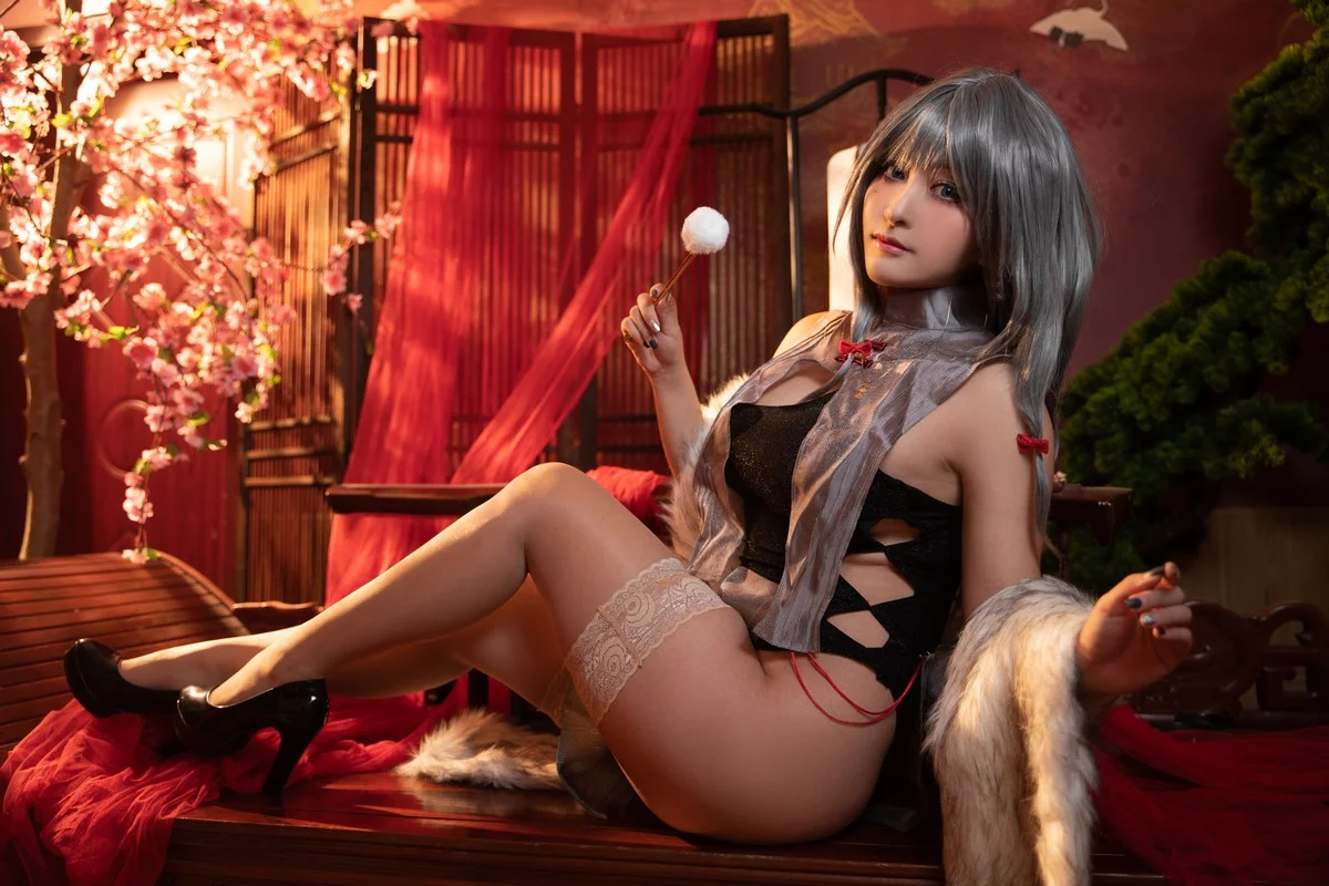 动漫博主洛璃LoLiSAMA碧蓝航线卡律布狄斯主题脱情趣服饰露豪乳遮点诱惑写真54P