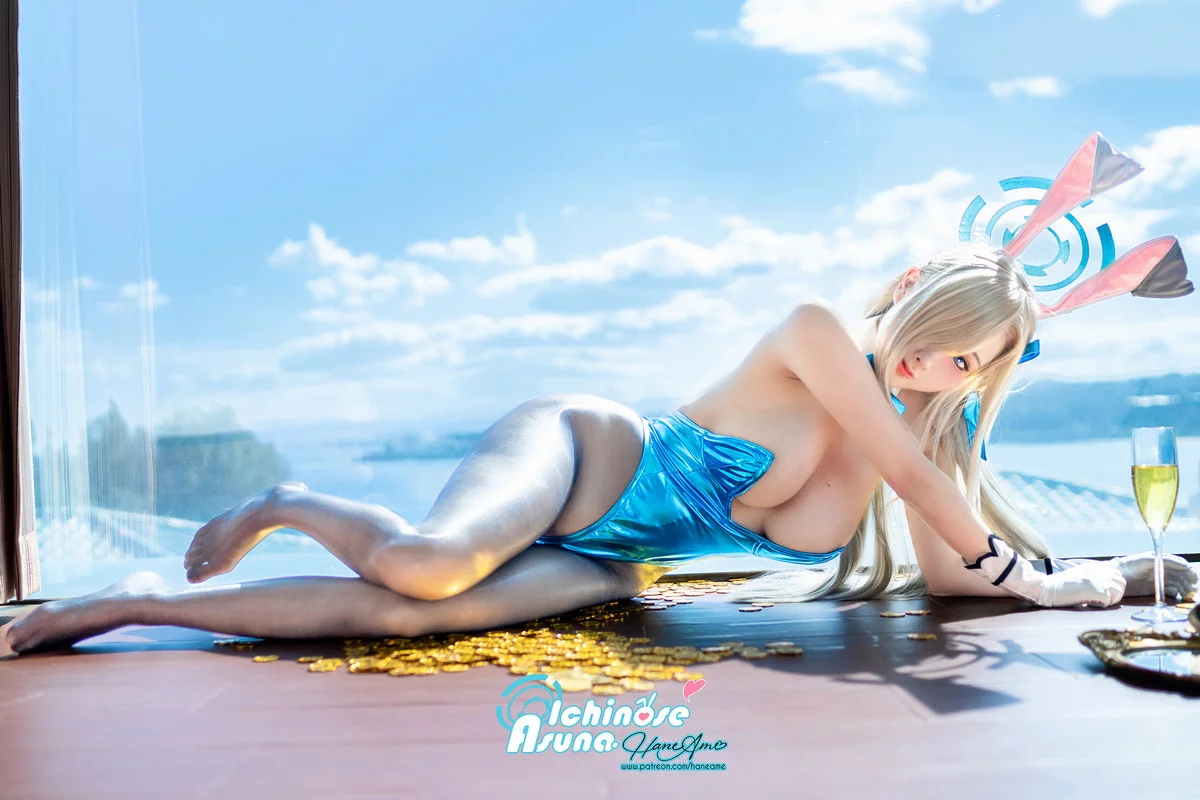 Coser美女雨波_HaneAme明日奈写真书主题性感连体衣+比基尼秀丰满身材诱惑写真107P