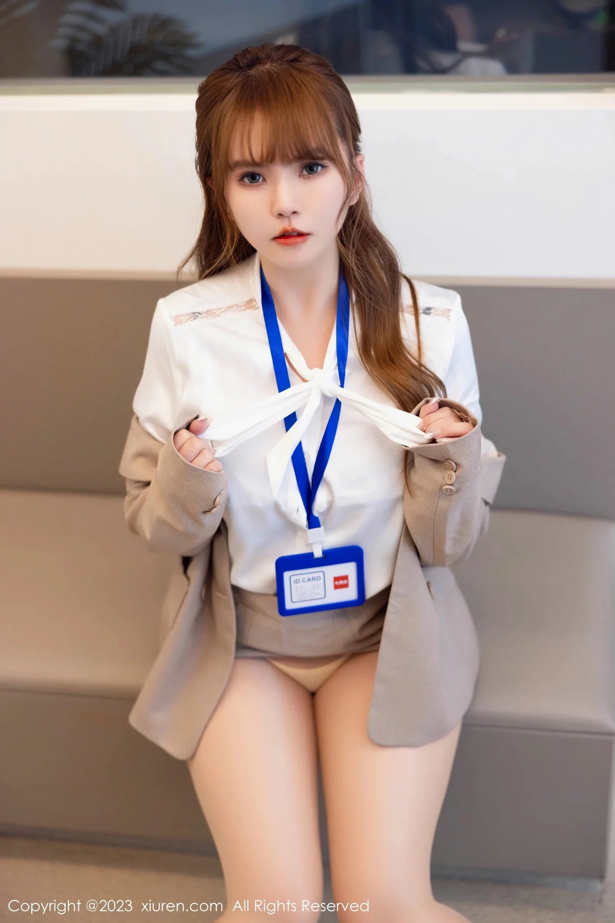 XiuRen第7073期_模特张思允Nice性感杏色Ol职业装半脱秀丰满身材迷人诱惑写真89P