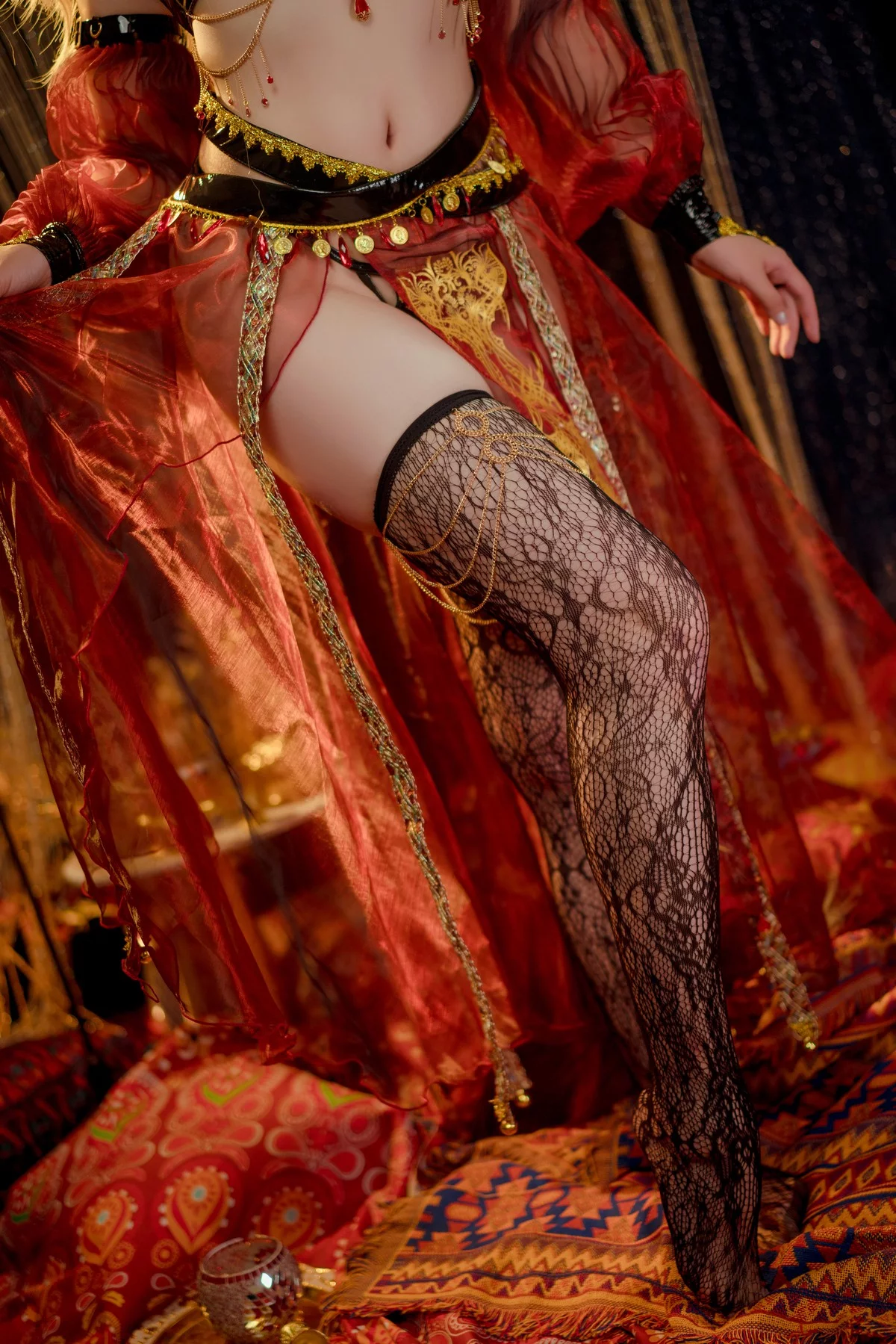 网络美女Natsuko夏夏子舞娘主题异域风情舞娘性感黑色内衣配黑网袜诱惑写真40P
