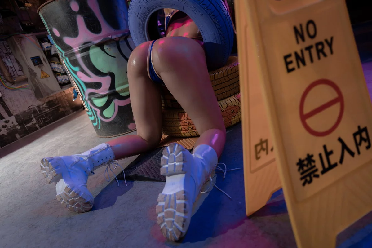 网络美女yuuhui玉汇街头霸王春丽主题性感春丽装扮露油亮肌肤秀翘臀诱惑写真89P