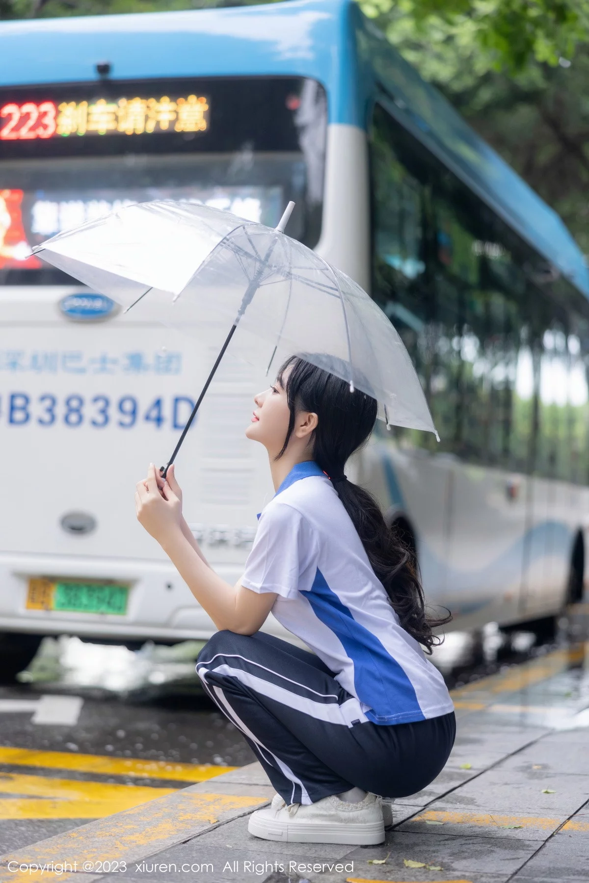 XiuRen第7085期_模特幼幼性感学妹装扮半脱露蕾丝内衣秀完美身材迷人诱惑写真102P