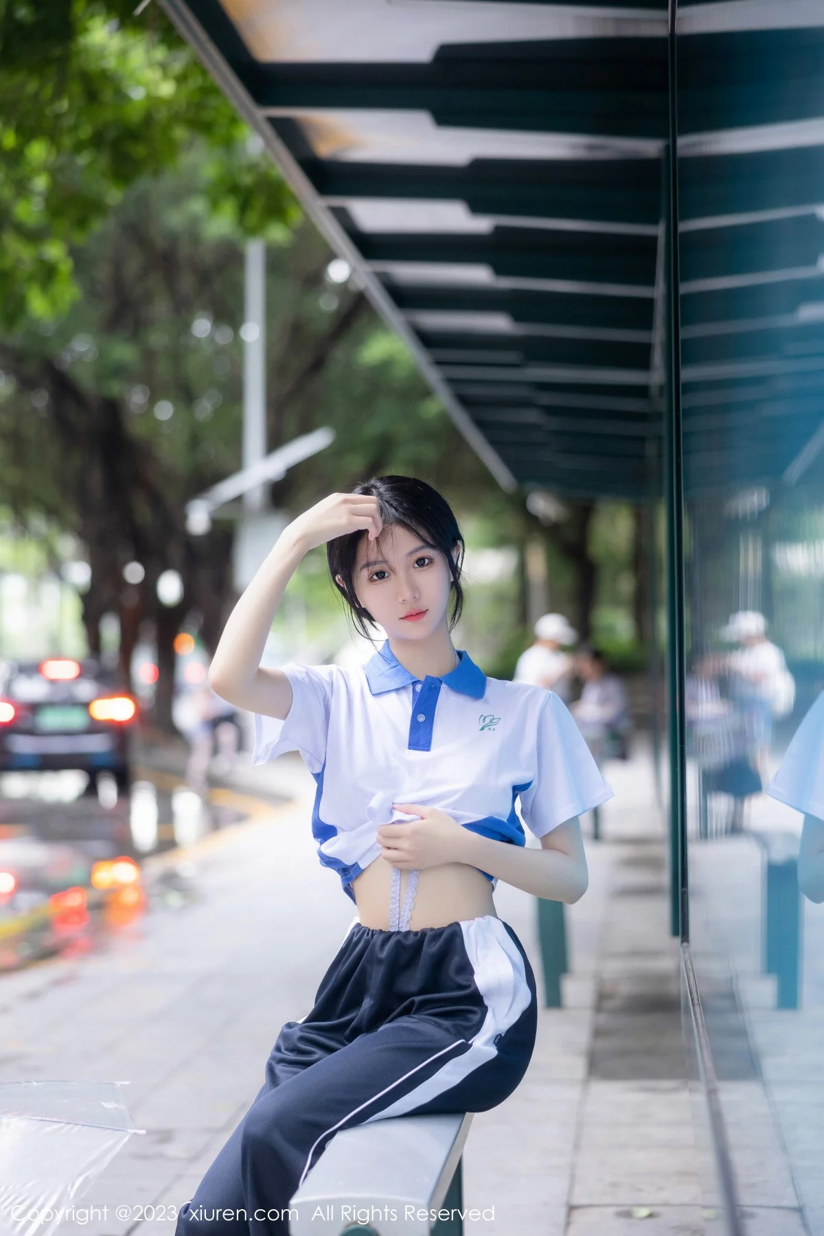 XiuRen第7085期_模特幼幼性感学妹装扮半脱露蕾丝内衣秀完美身材迷人诱惑写真102P