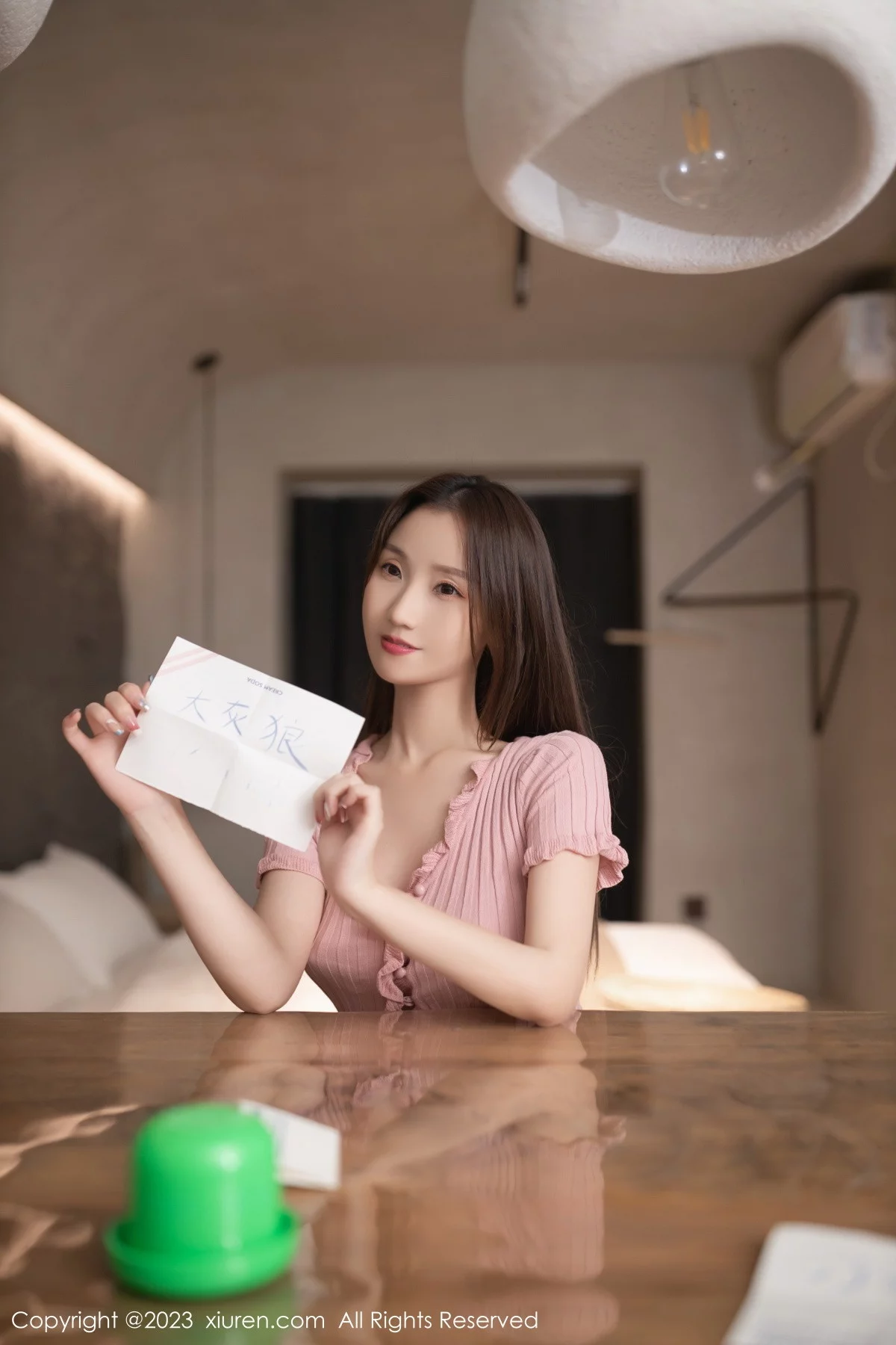 XiuRen第7084期_模特鱼子酱Fish＆杏子Yada私房姐妹花半脱秀完美身材诱惑写真82P