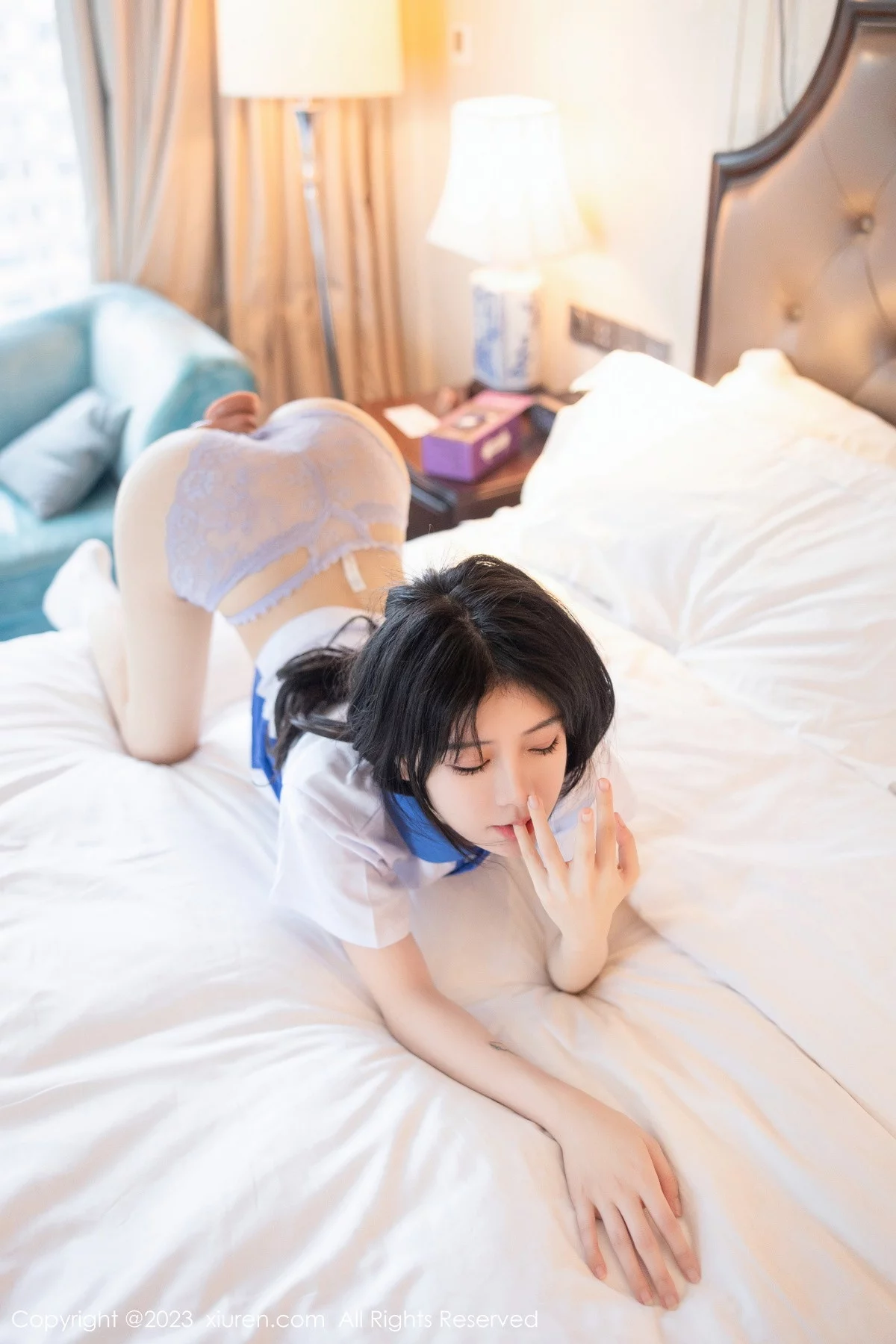 XiuRen第7085期_模特幼幼性感学妹装扮半脱露蕾丝内衣秀完美身材迷人诱惑写真102P