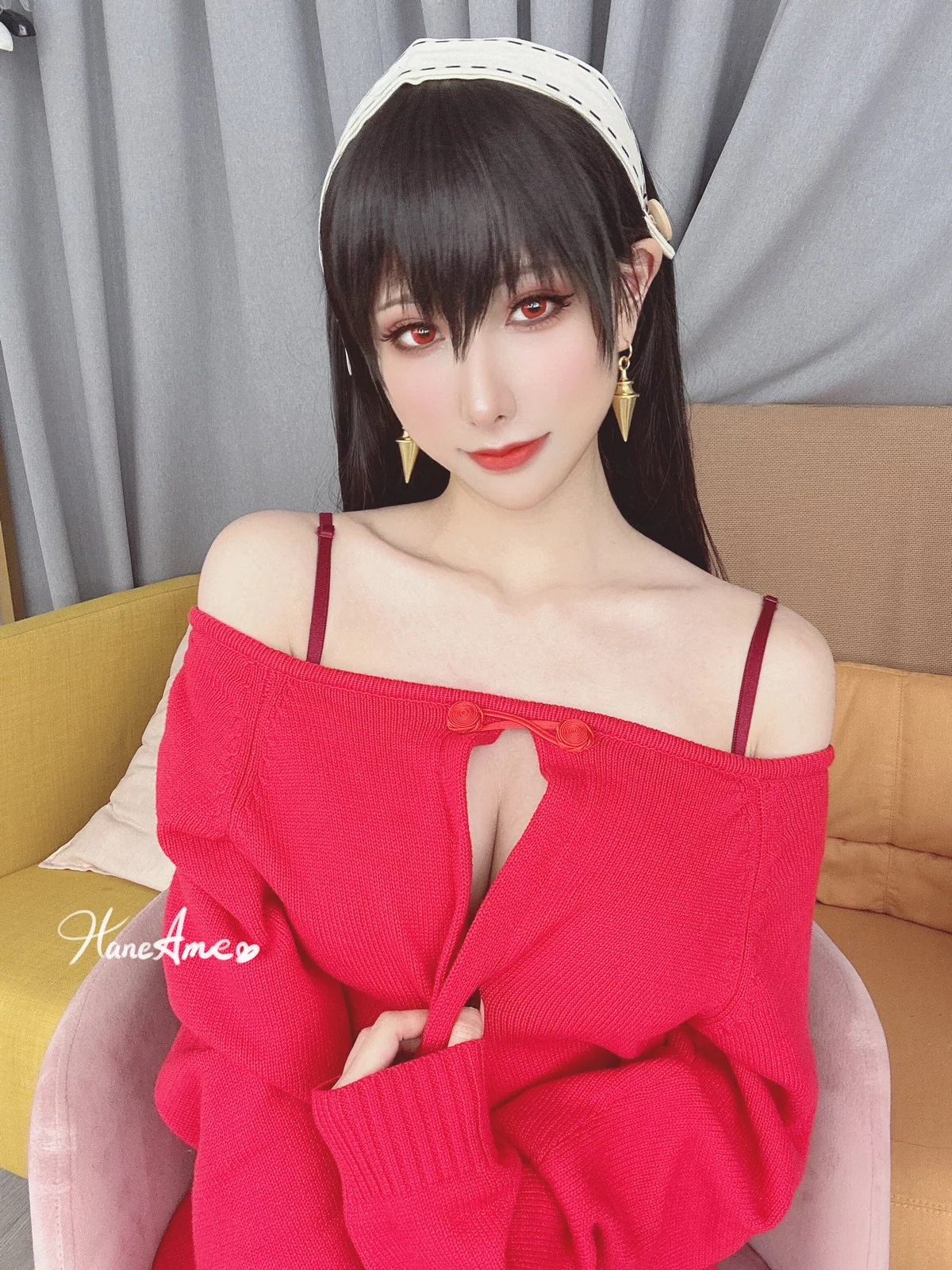 Coser美女雨波_HaneAme间谍家家酒主题性感宝石内衣+黑色情趣内衣丰满诱惑写真110P