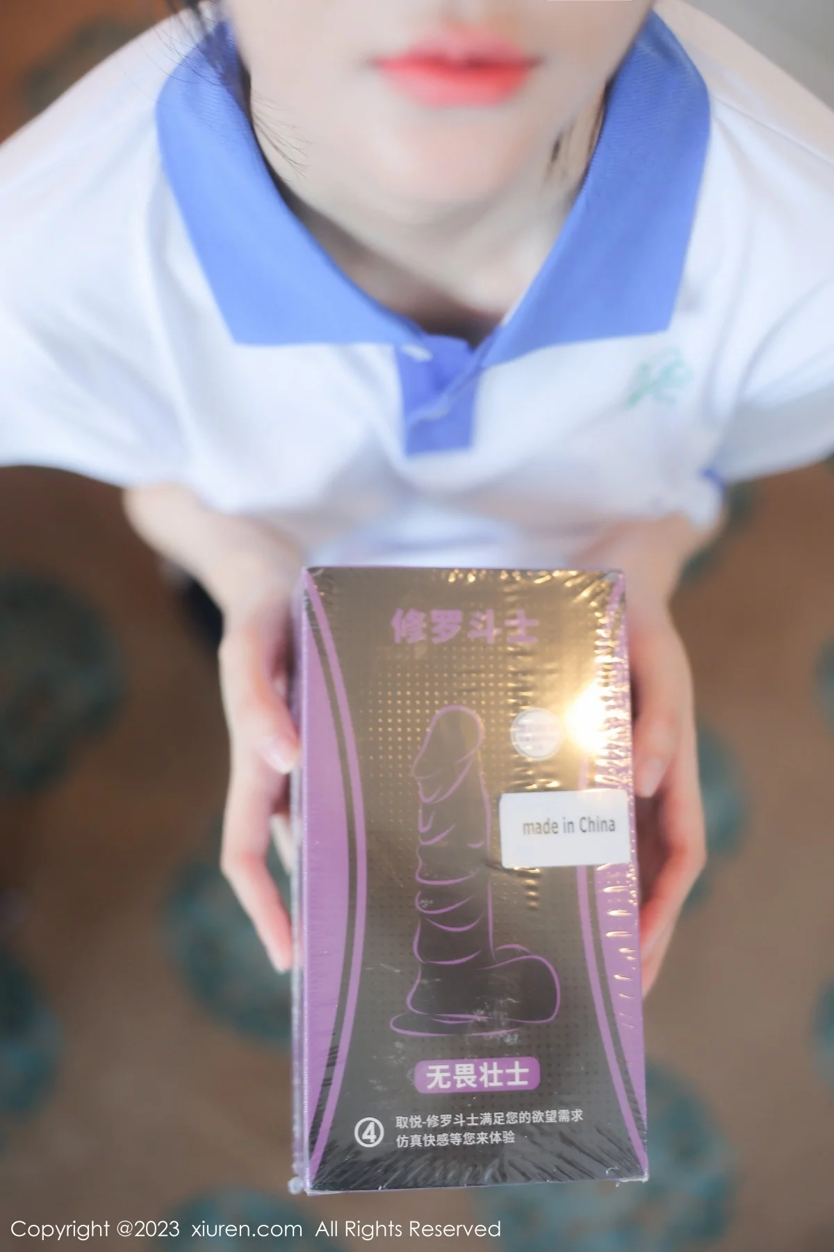 XiuRen第7085期_模特幼幼性感学妹装扮半脱露蕾丝内衣秀完美身材迷人诱惑写真102P