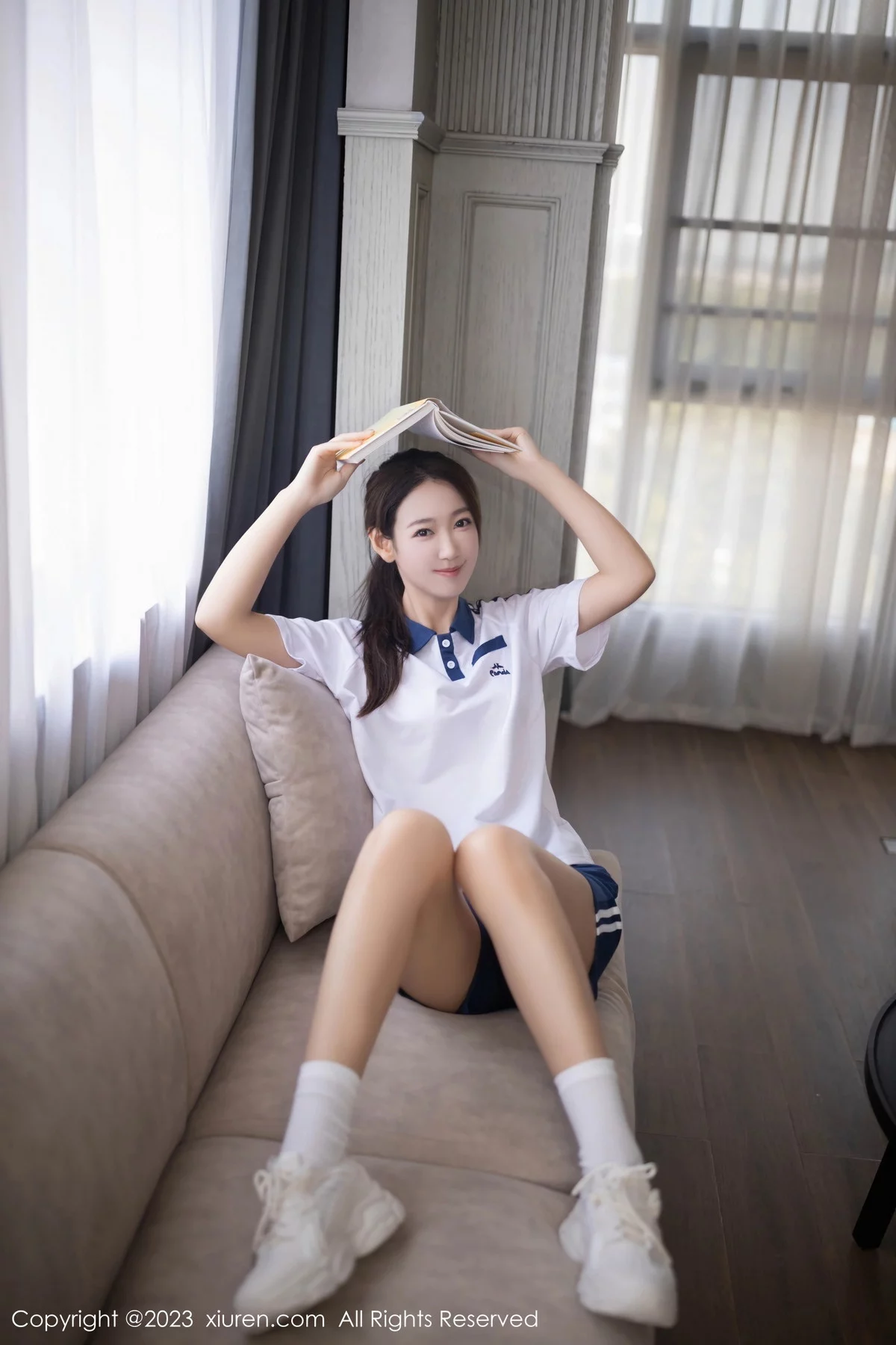 XiuRen第7091期_模特唐安琪性感白色学妹装露白色蕾丝内衣秀曼妙身姿诱惑写真80P