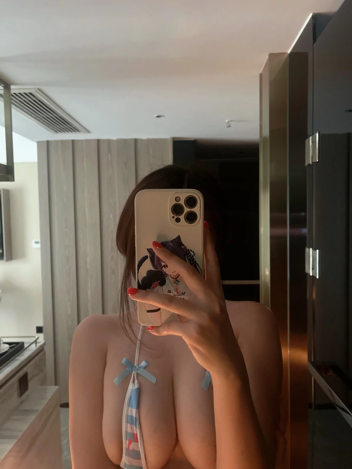 网红小姐姐奶宝妹纸羞耻的辣妹主题私房性感三点式内衣秀豪乳翘臀诱惑写真60P