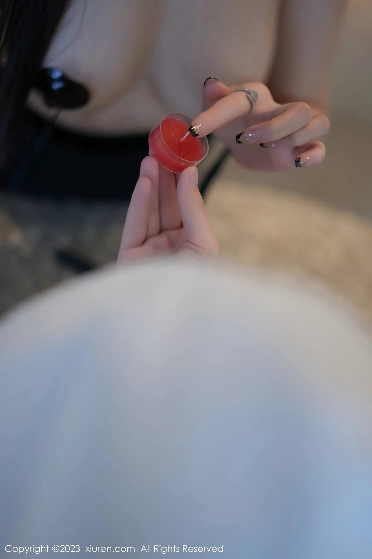 XiuRen第7095期_女神Carol周妍希蓝衬衫配黑短裙露开档黑丝秀翘臀美腿诱惑写真76P