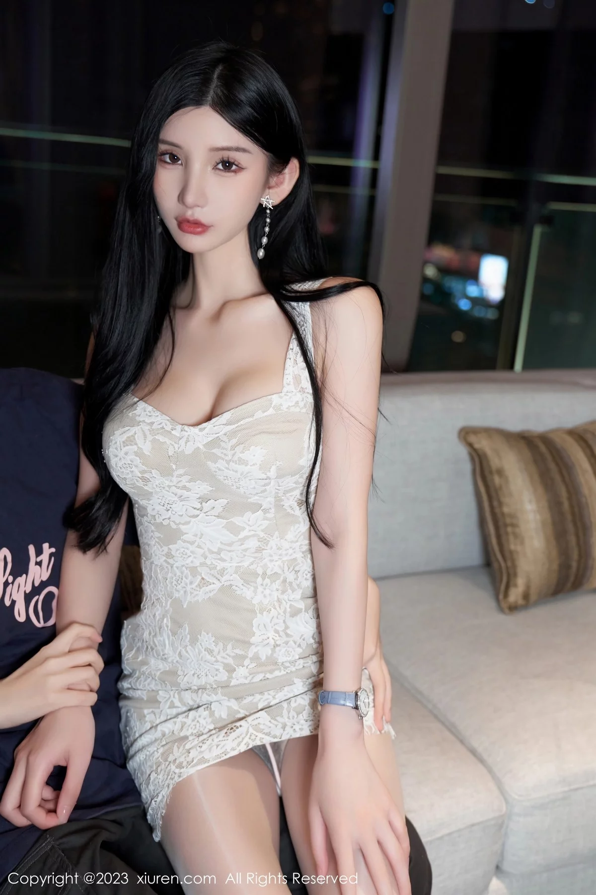 XiuRen第6963期_女神周于希Sally脱白色长裙粽叶裹身秀惹火身材撩人诱惑写真108P