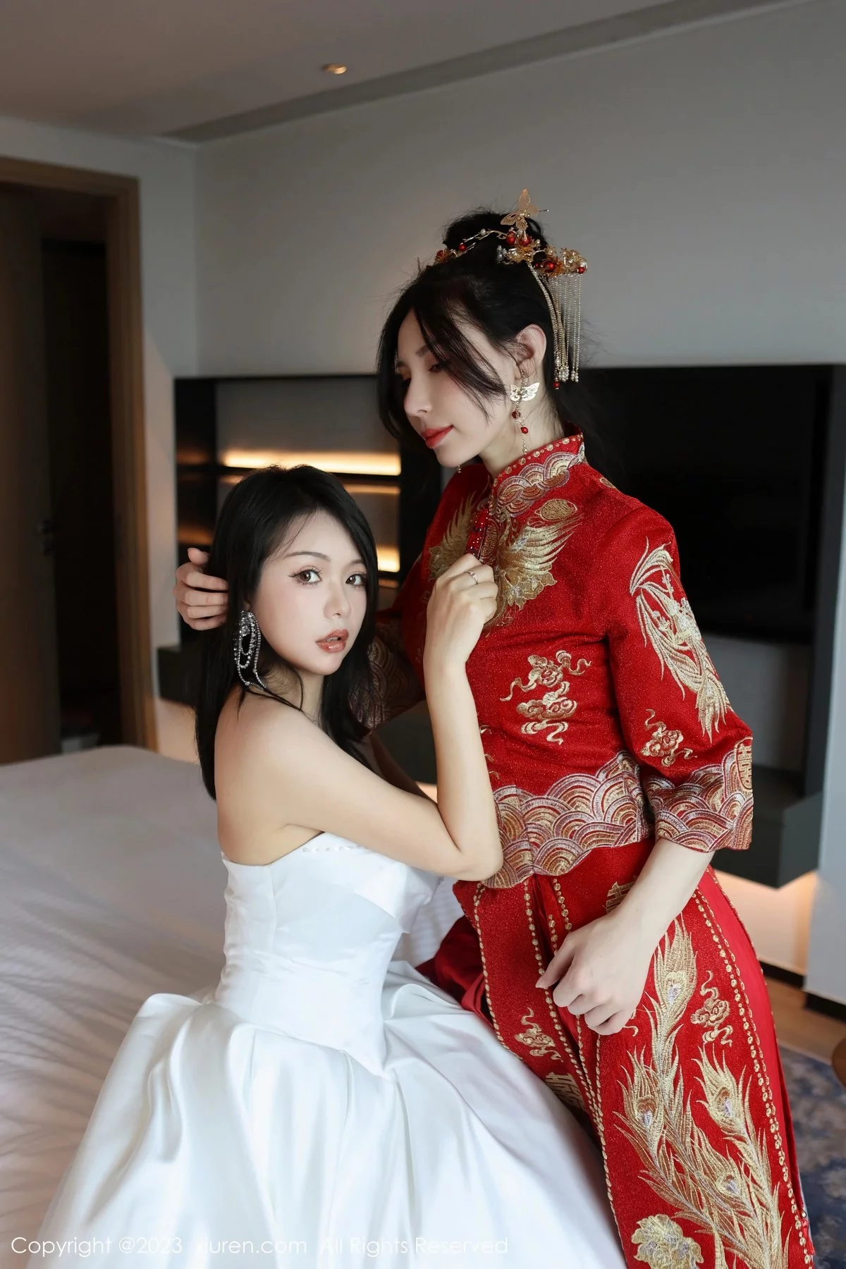 XiuRen第6957期_模特合集王曼柔私房性感内衣配原色丝袜秀曼妙身姿诱惑写真85P
