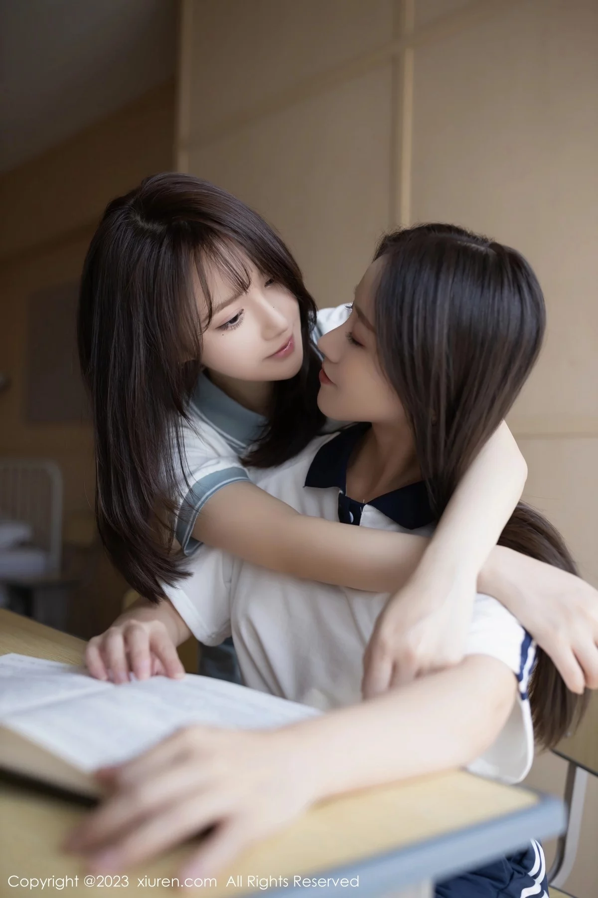 XiuRen第6962期_模特鱼子酱Fish＆杏子Yada性感运动装系列秀完美身材诱惑写真81P