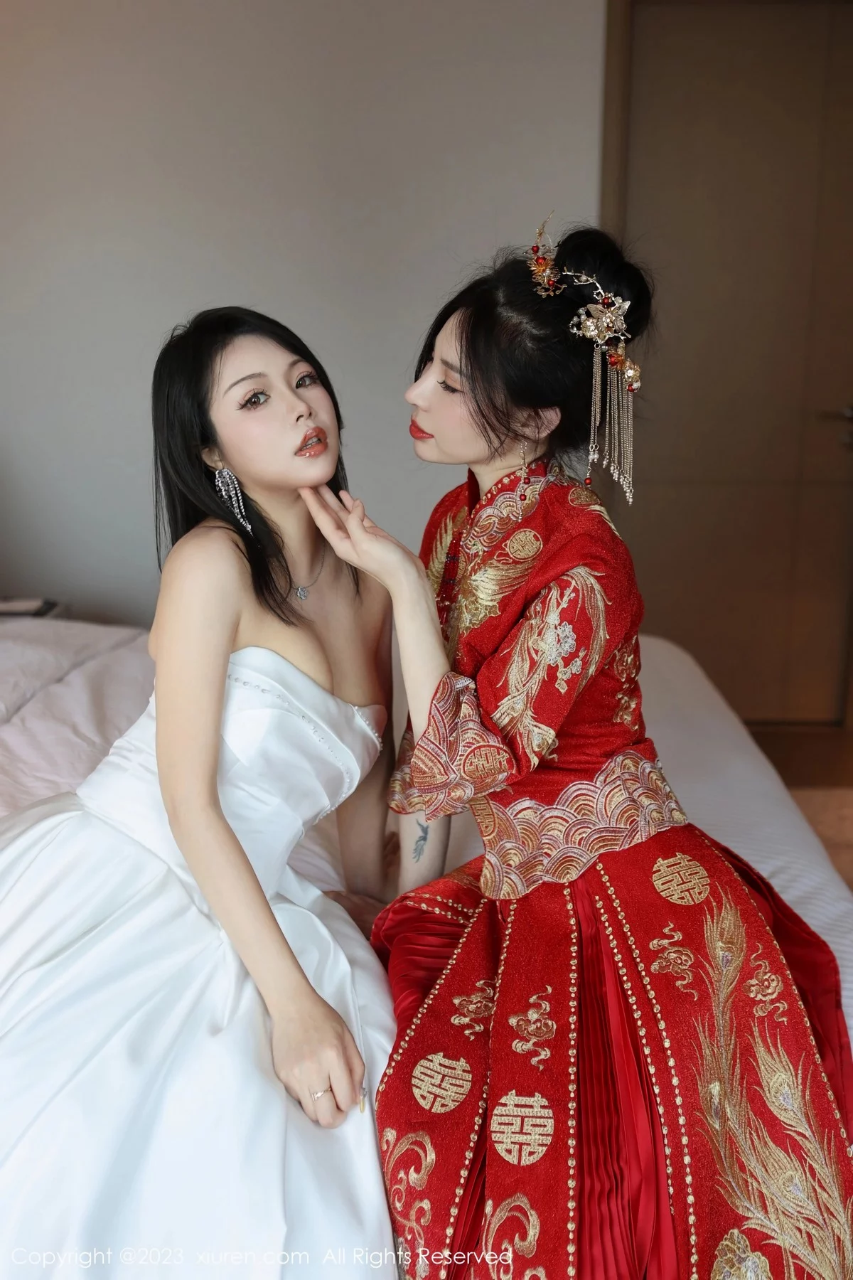 XiuRen第6957期_模特合集王曼柔私房性感内衣配原色丝袜秀曼妙身姿诱惑写真85P