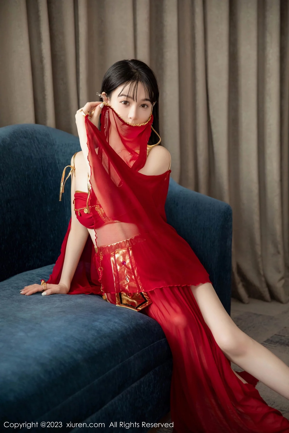 XiuRen第7103期_模特柚琪Rich私房脱性感红色西域舞服秀曼妙身姿撩人诱惑写真74P