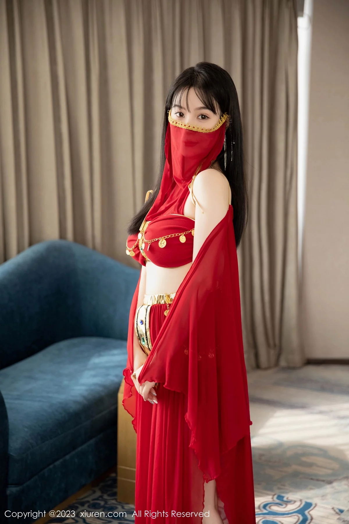 XiuRen第7103期_模特柚琪Rich私房脱性感红色西域舞服秀曼妙身姿撩人诱惑写真74P