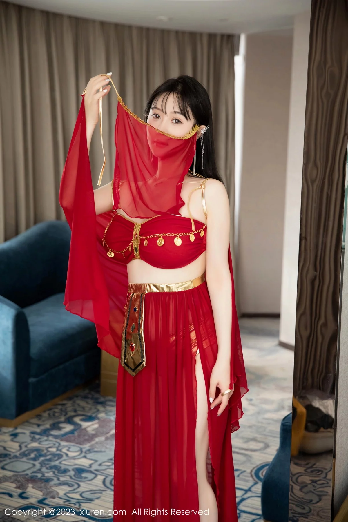 XiuRen第7103期_模特柚琪Rich私房脱性感红色西域舞服秀曼妙身姿撩人诱惑写真74P