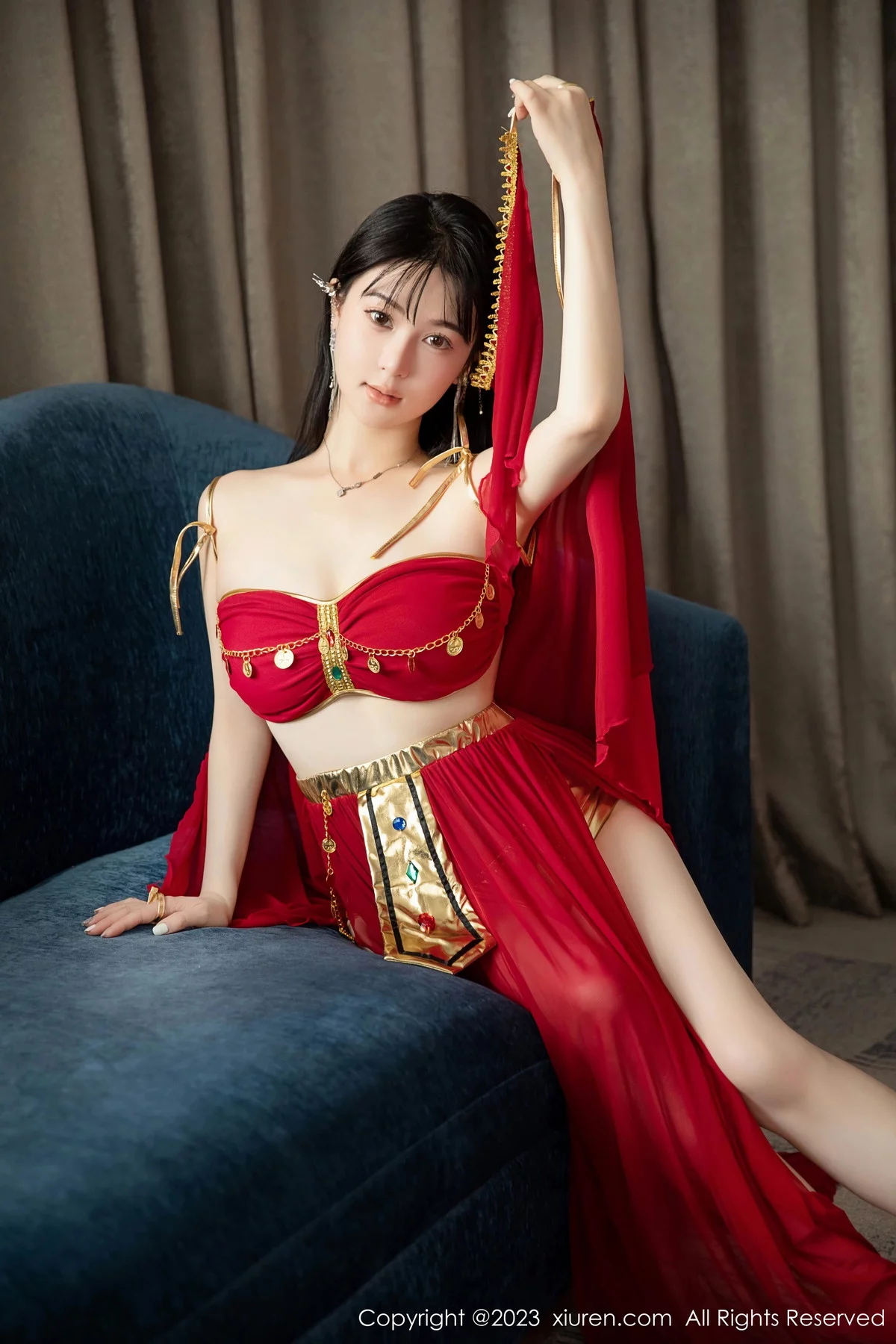 XiuRen第7103期_模特柚琪Rich私房脱性感红色西域舞服秀曼妙身姿撩人诱惑写真74P