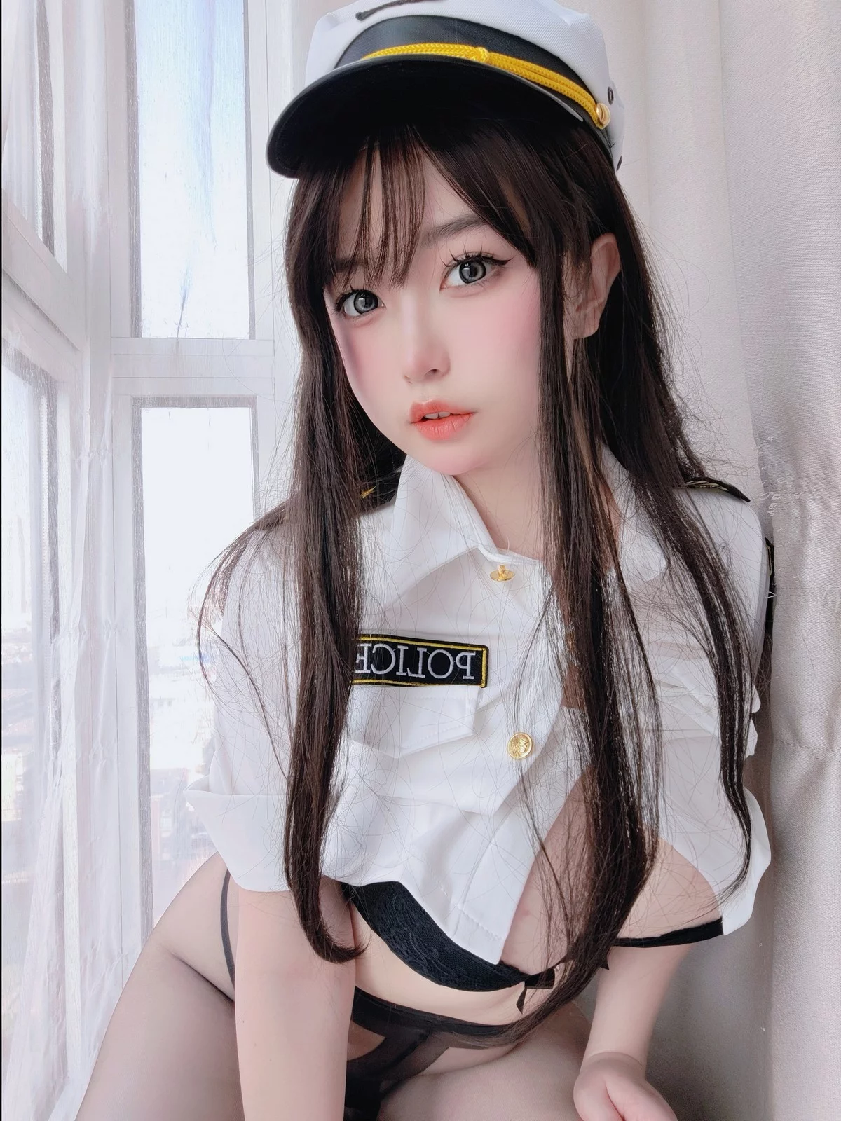 Coser妹子女主K新任部下主题性感黑色蕾丝内衣配超薄无内黑丝秀翘臀诱惑写真103P