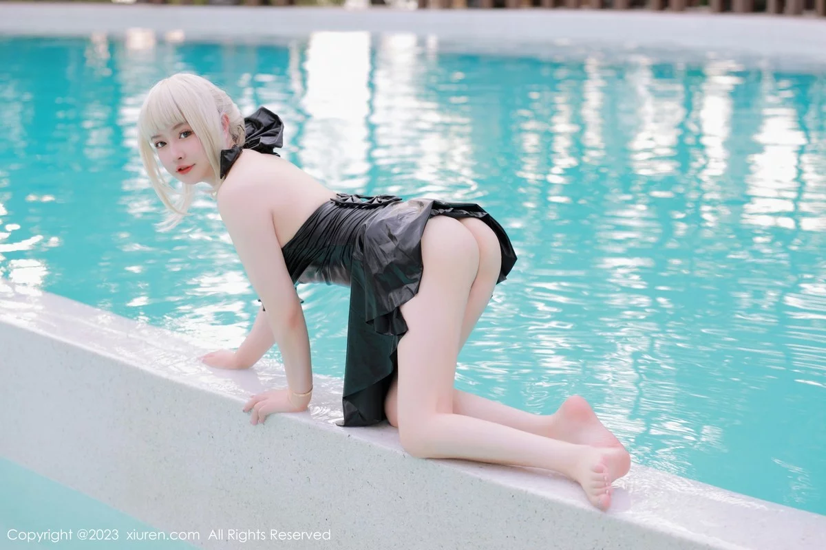 XiuRen第6984期_模特养乐多DoDo性感黑色Cosplay装扮秀丰满身材惹火诱惑写真75P