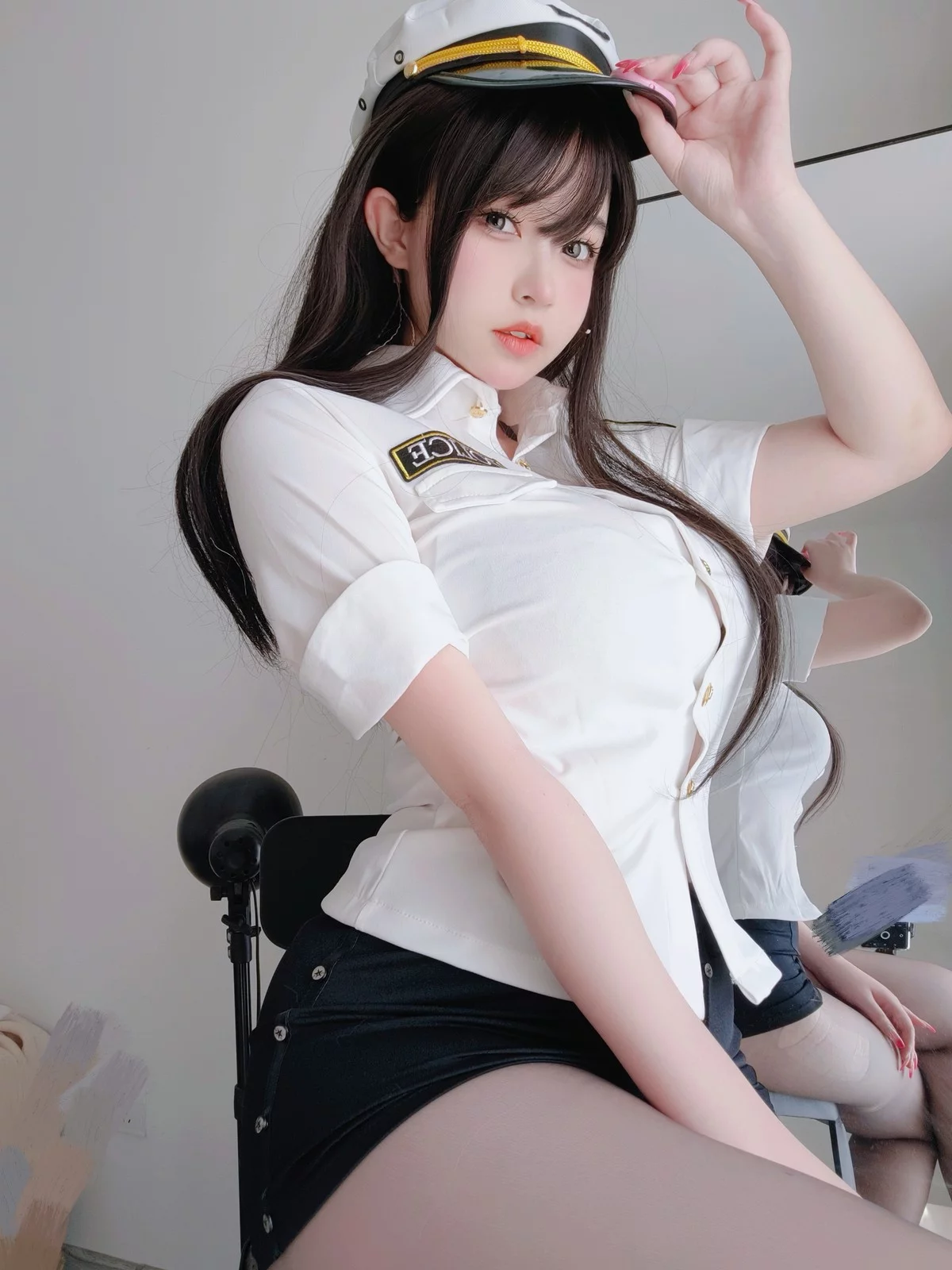 Coser妹子女主K新任部下主题性感黑色蕾丝内衣配超薄无内黑丝秀翘臀诱惑写真103P
