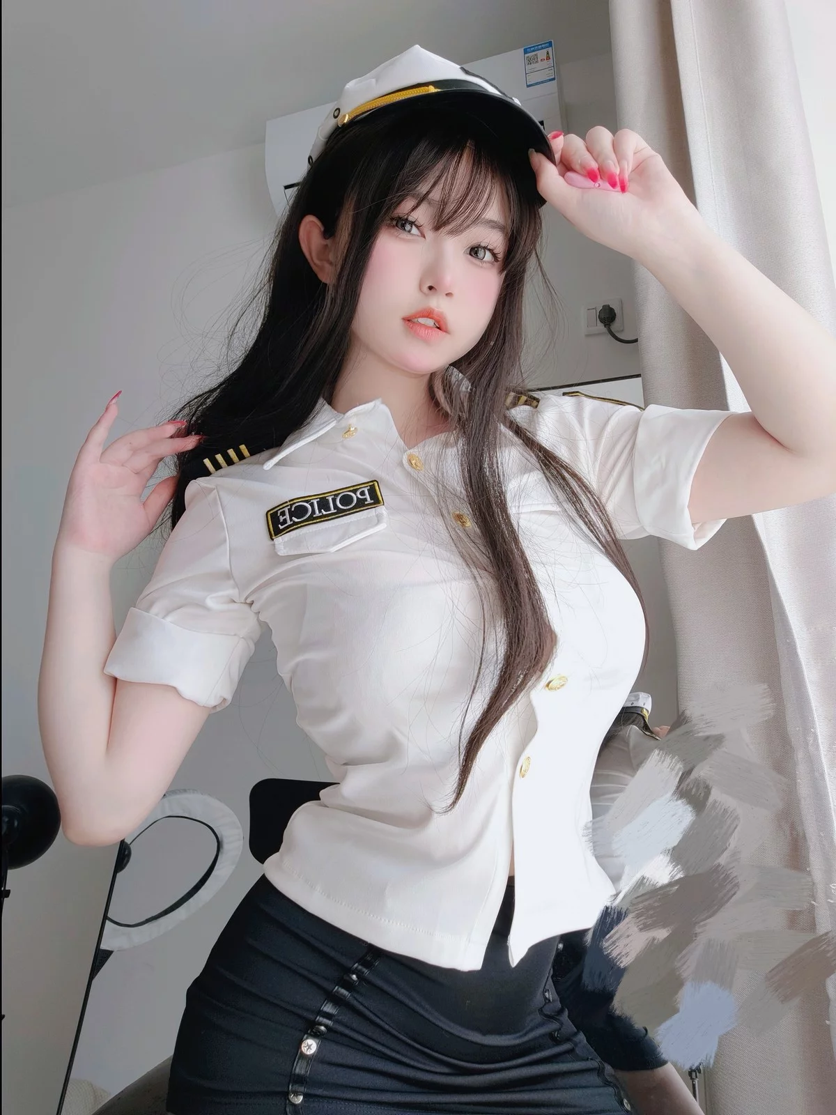 Coser妹子女主K新任部下主题性感黑色蕾丝内衣配超薄无内黑丝秀翘臀诱惑写真103P