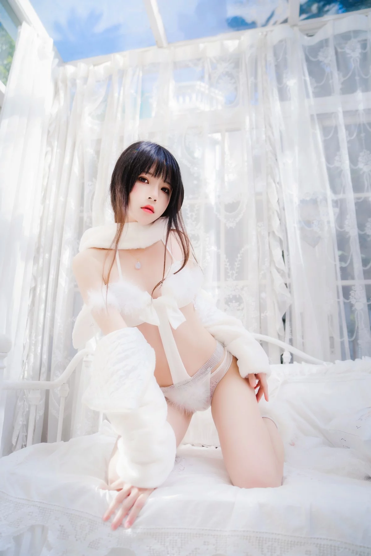 网络美女桜桃喵小白兔01主题性感兔子装扮白色内衣秀完美身材迷人诱惑写真48P