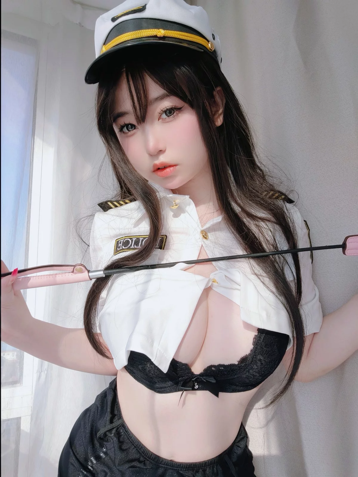 Coser妹子女主K新任部下主题性感黑色蕾丝内衣配超薄无内黑丝秀翘臀诱惑写真103P