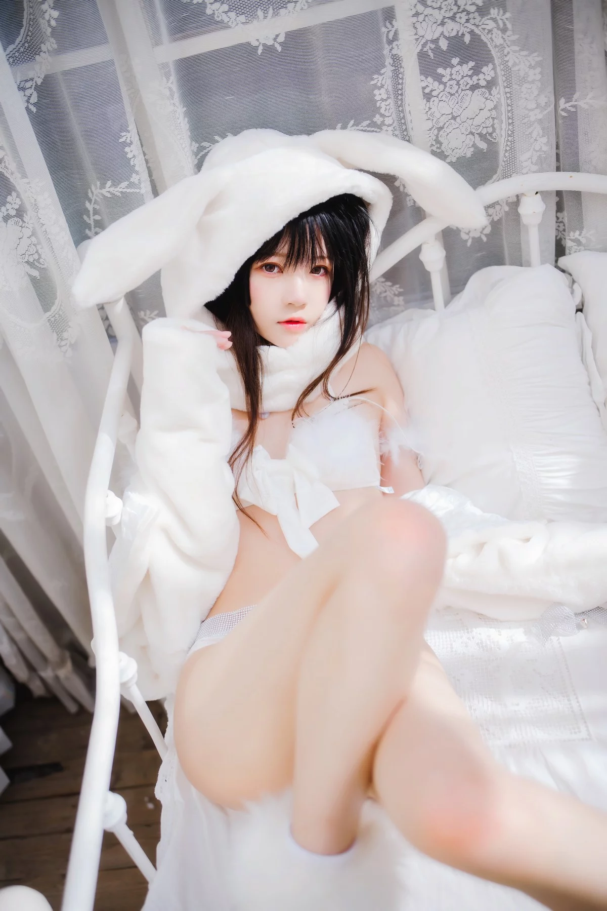 网络美女桜桃喵小白兔01主题性感兔子装扮白色内衣秀完美身材迷人诱惑写真48P