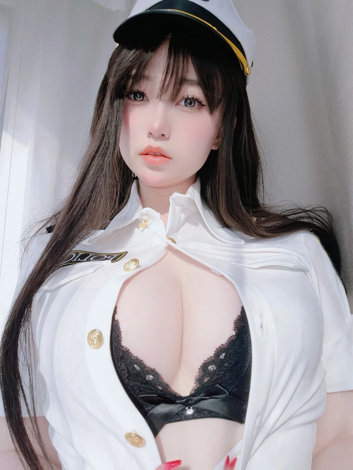Coser妹子女主K新任部下主题性感黑色蕾丝内衣配超薄无内黑丝秀翘臀诱惑写真103P