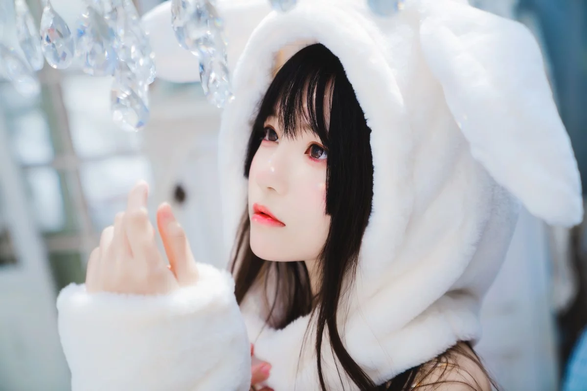 网络美女桜桃喵小白兔01主题性感兔子装扮白色内衣秀完美身材迷人诱惑写真48P