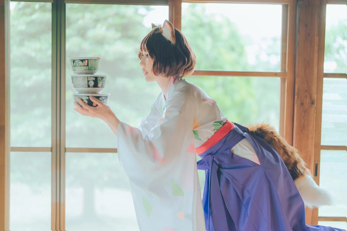Coser妹子Ely_eee-7月合集主题性感白洋裝狐少女+日系浴衣秀曼妙身姿诱惑写真139P
