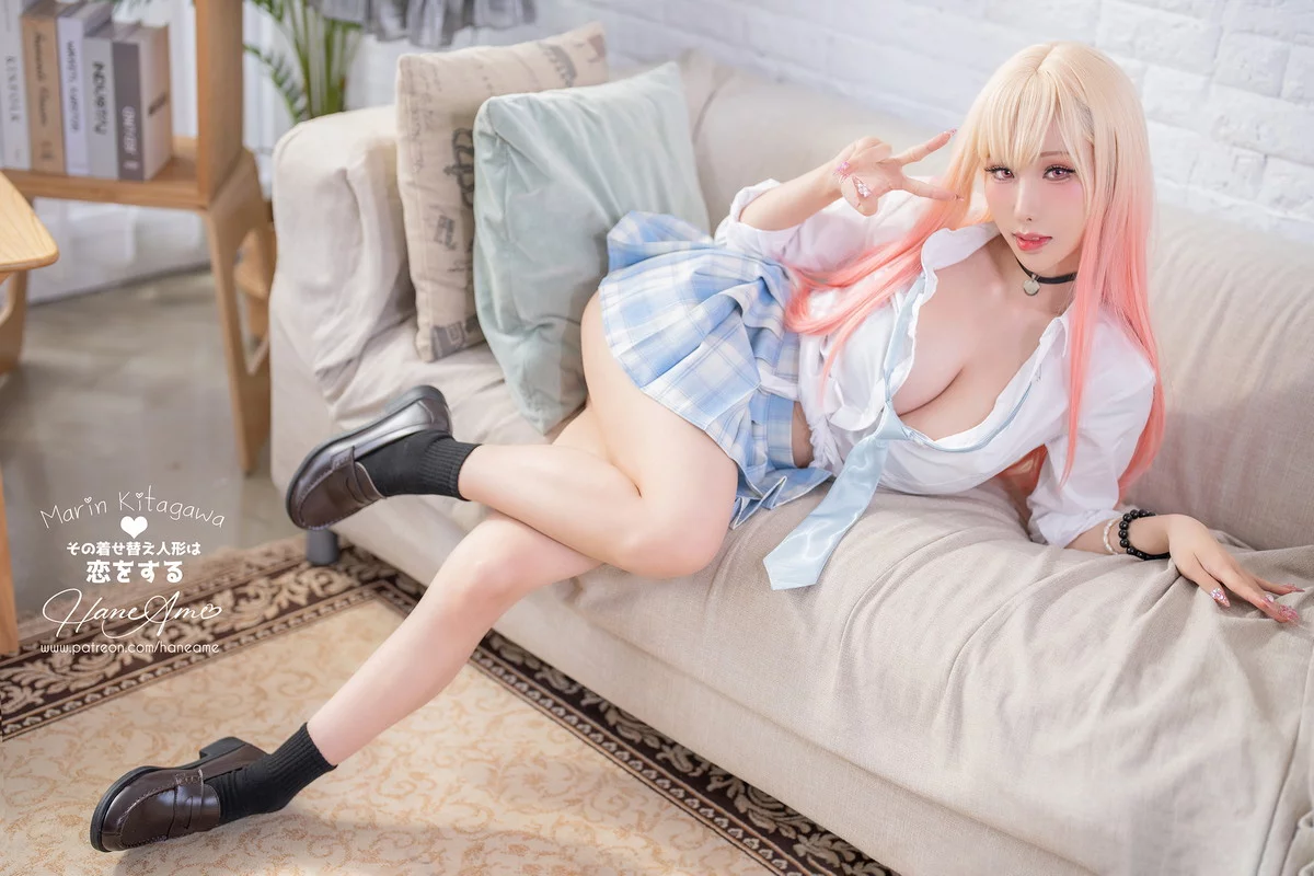 Coser美女雨波_HaneAme-JK主题性感白T配蓝白格子裙半撩秀翘臀美腿诱惑写真30P