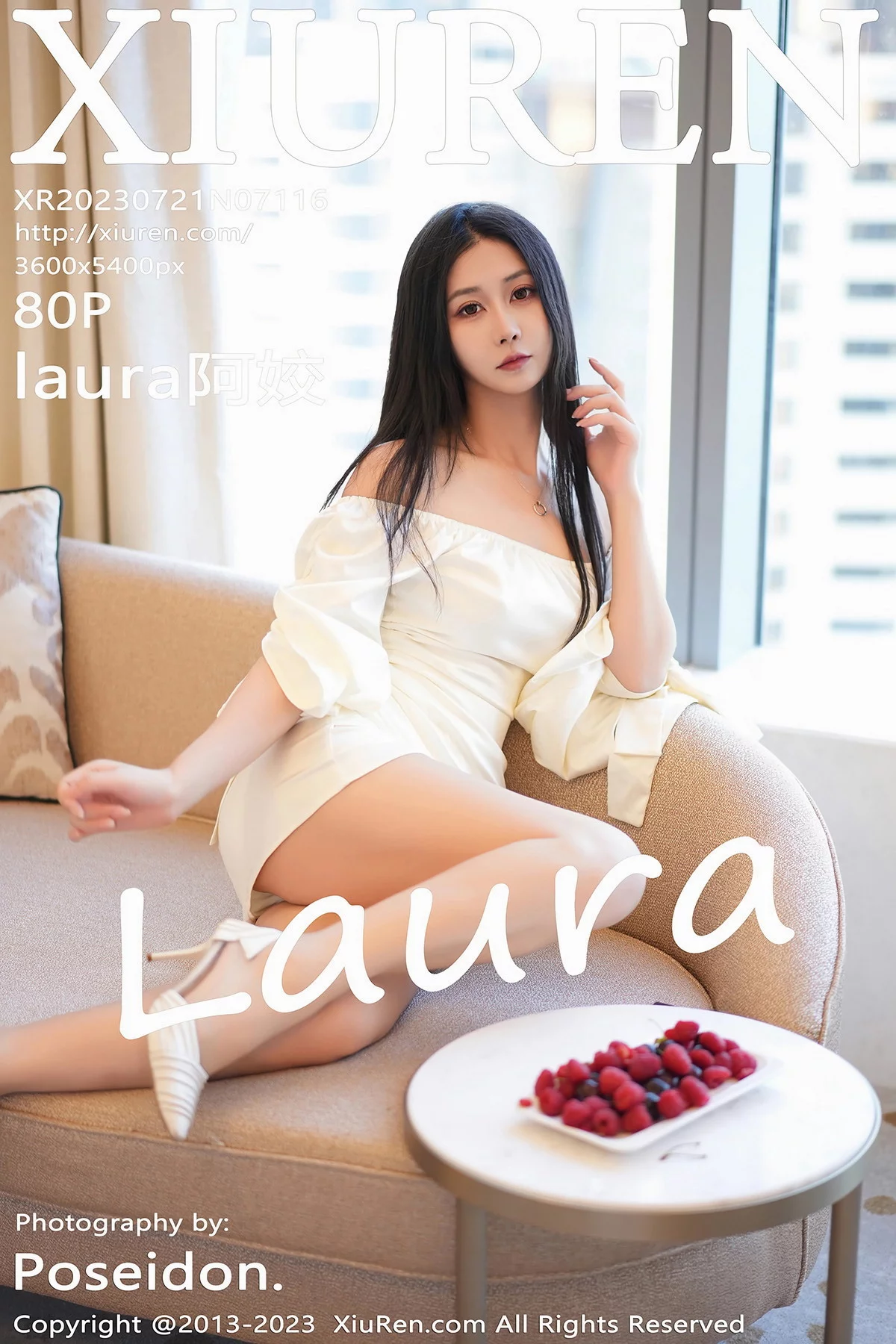 XiuRen第7116期_模特laura阿姣性感白色露肩连衣裙半脱露豪乳遮点极致诱惑写真80P