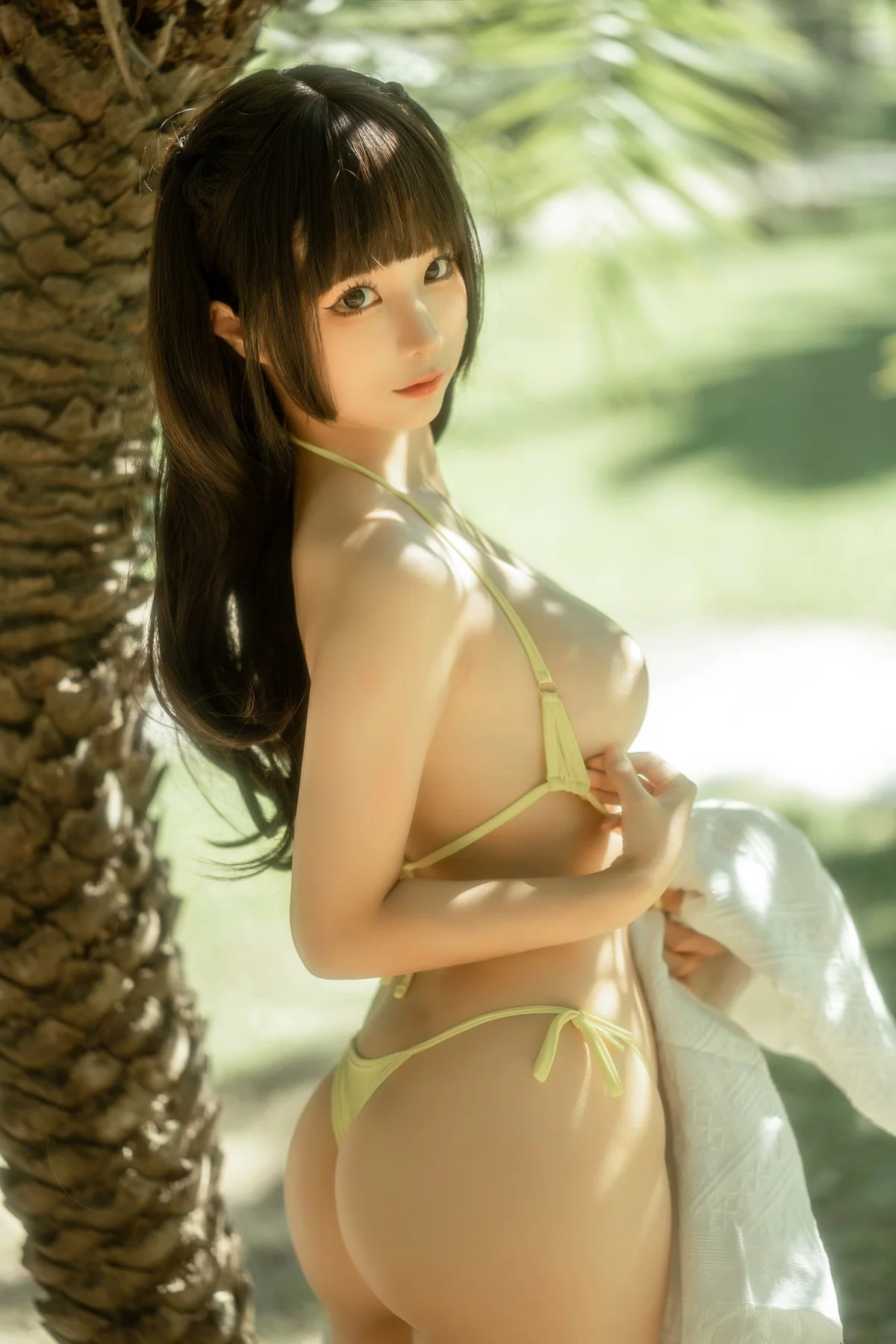 动漫博主蠢沫沫野餐日主题户外丛林性感黄色三点式内衣秀童颜巨乳诱惑写真70P