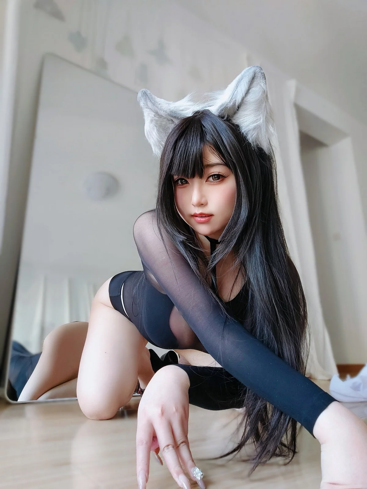 Coser妹子女主K性感的黑猫主题私房性感黑色薄透连体衣秀豪乳翘臀诱惑写真80P