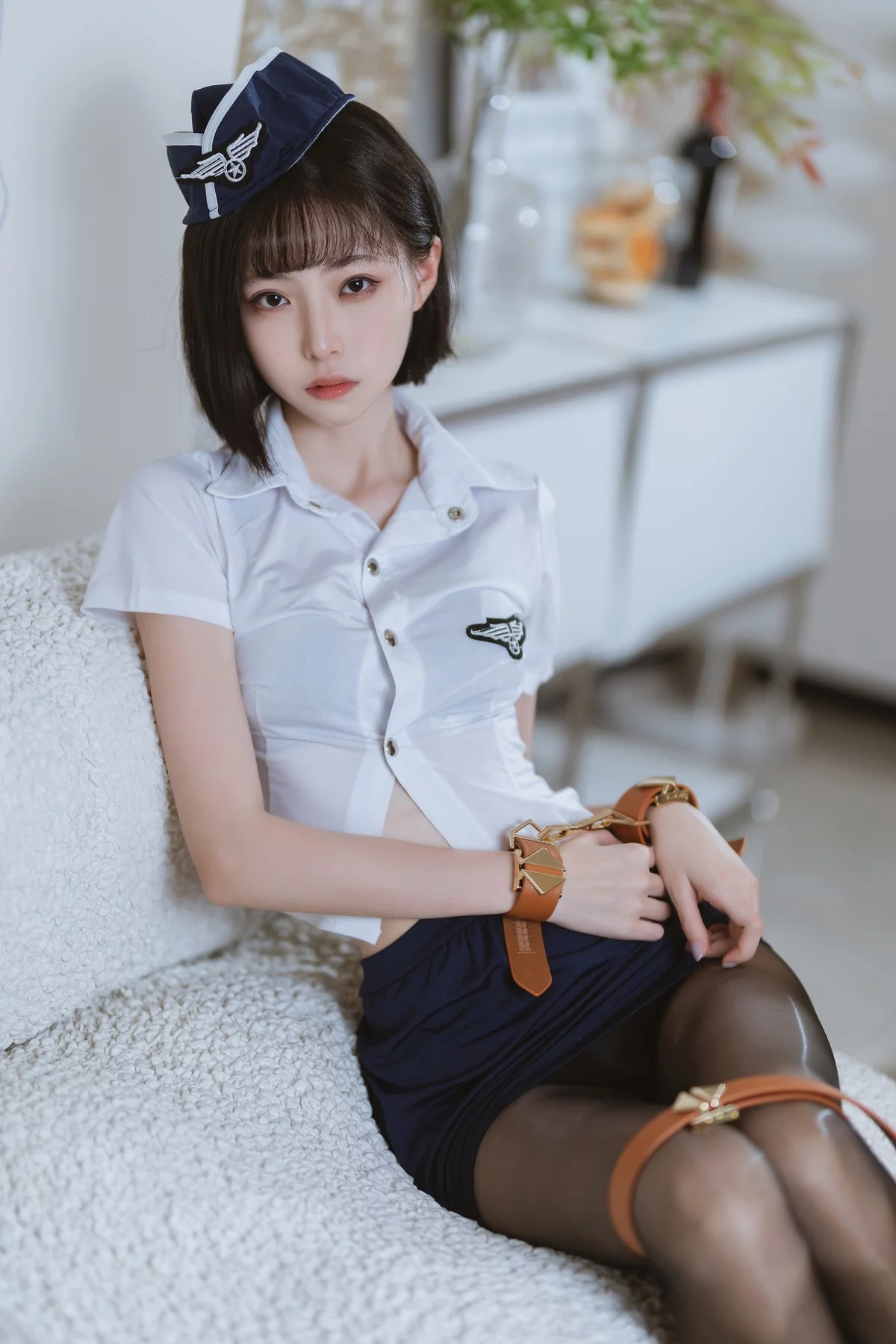 网络美女许岚LAN束缚黑丝主题性感白T配黑短裙露超薄黑丝情趣捆绑诱惑写真61P