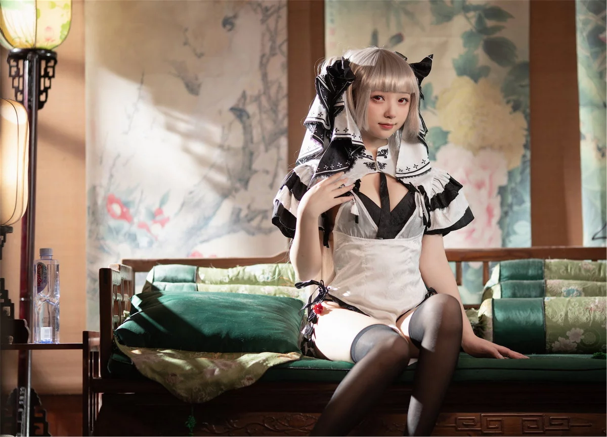 网络美女花铃可畏旗袍主题性感黑白高开旗袍配黑丝袜秀翘臀美腿迷人诱惑写真83P