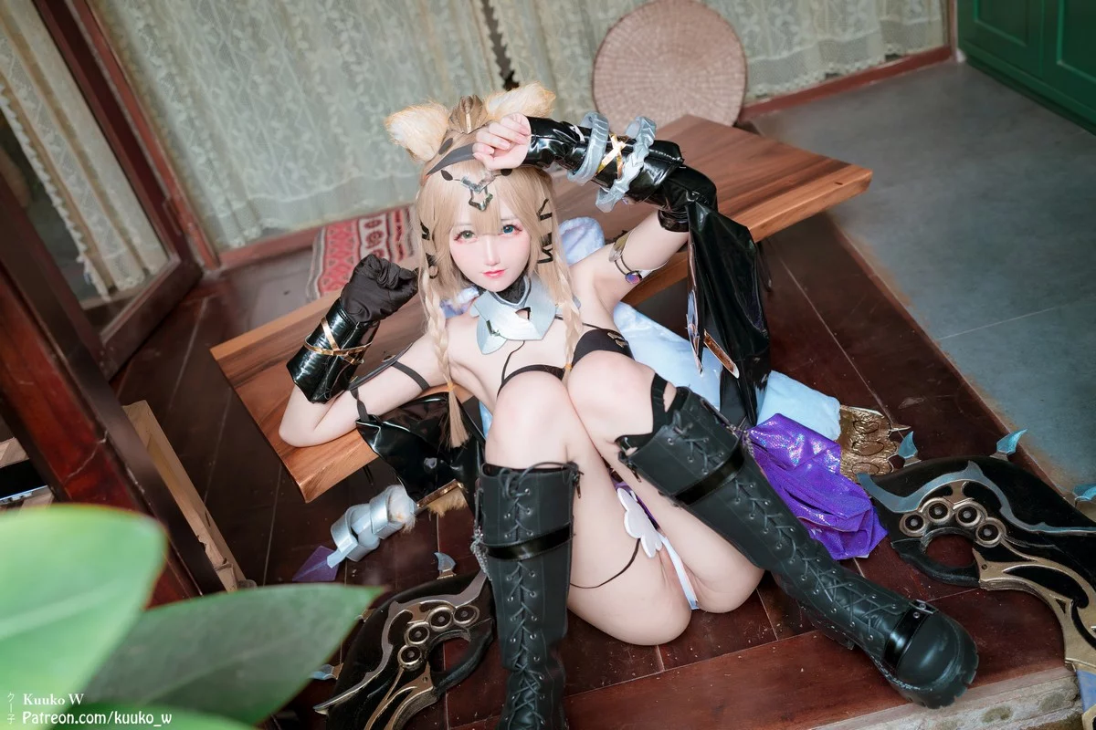 越南妹子KuukoW-Honkai Impact 3rd主题性感黑色服饰露黑色内衣半脱诱惑写真39P