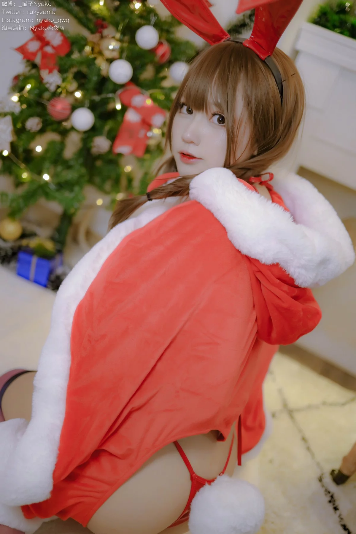 网络美女Nyako喵子Christmas Bunny主题兔女郎装扮红色皮质内衣秀豪乳诱惑写真154P