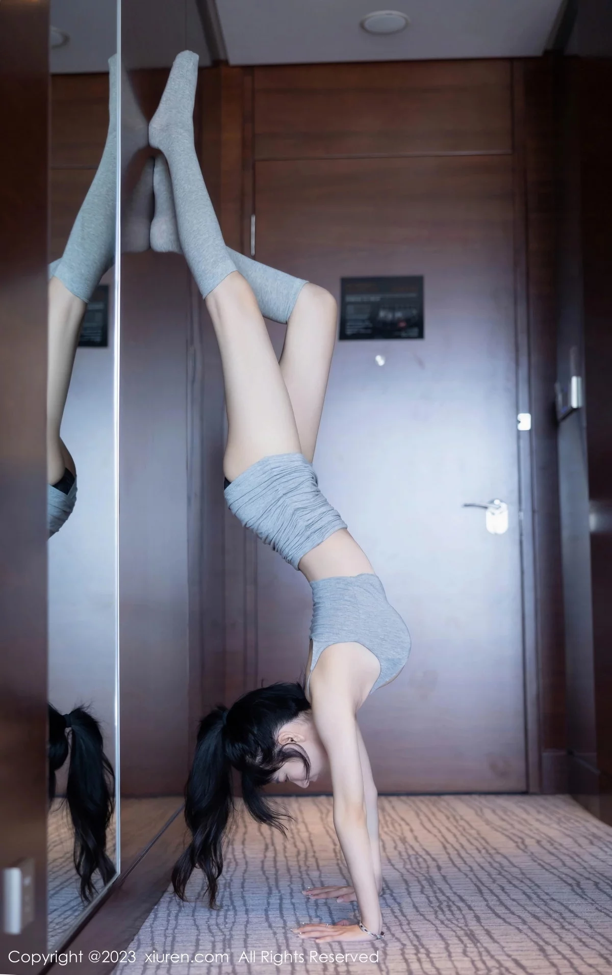XiuRen第7258期_模特合集女神幼幼双人性感紧身瑜伽运动装秀完美身材诱惑写真114P