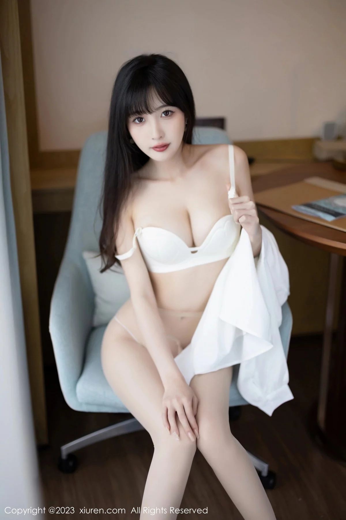 XiuRen第7147期_模特林星阑半脱露性感白色内衣配原色丝袜秀曼妙身姿诱惑写真83P