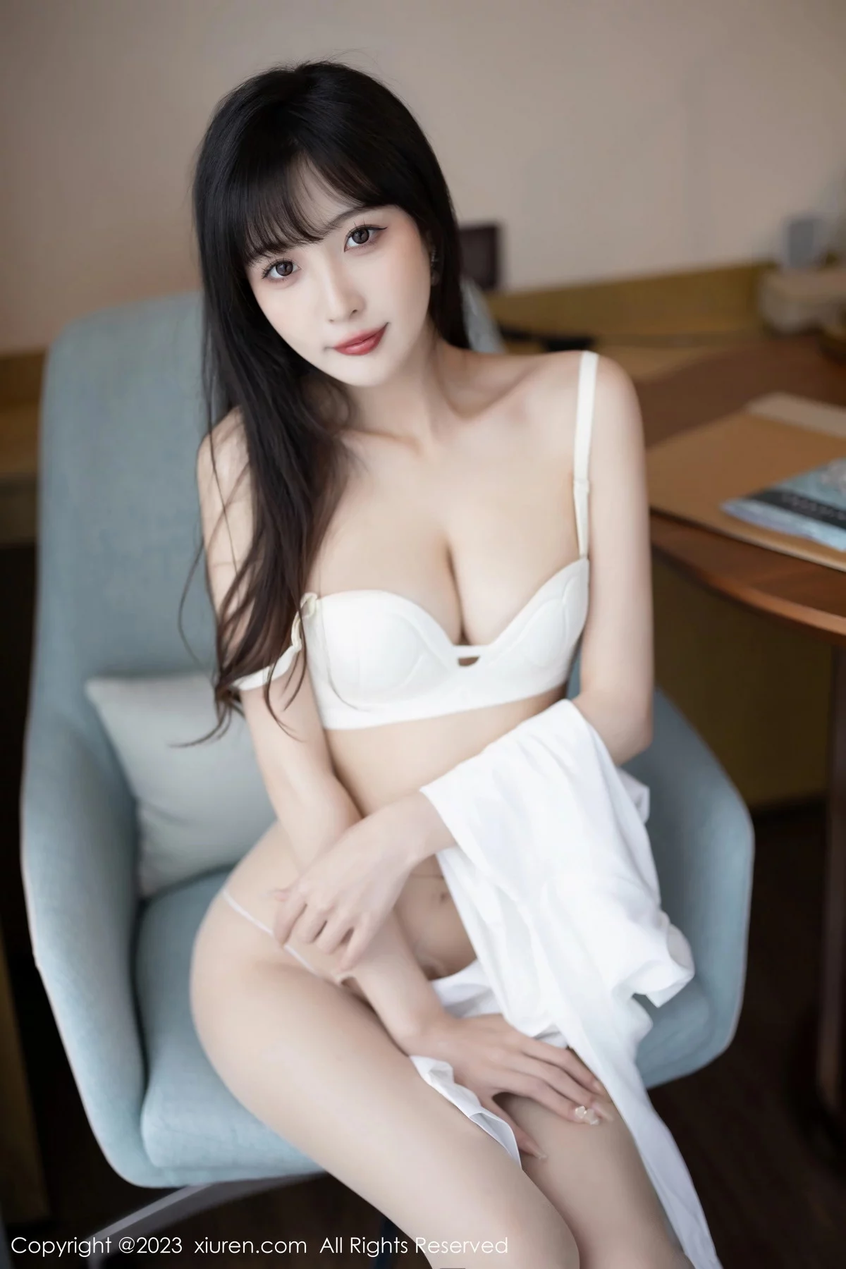 XiuRen第7147期_模特林星阑半脱露性感白色内衣配原色丝袜秀曼妙身姿诱惑写真83P