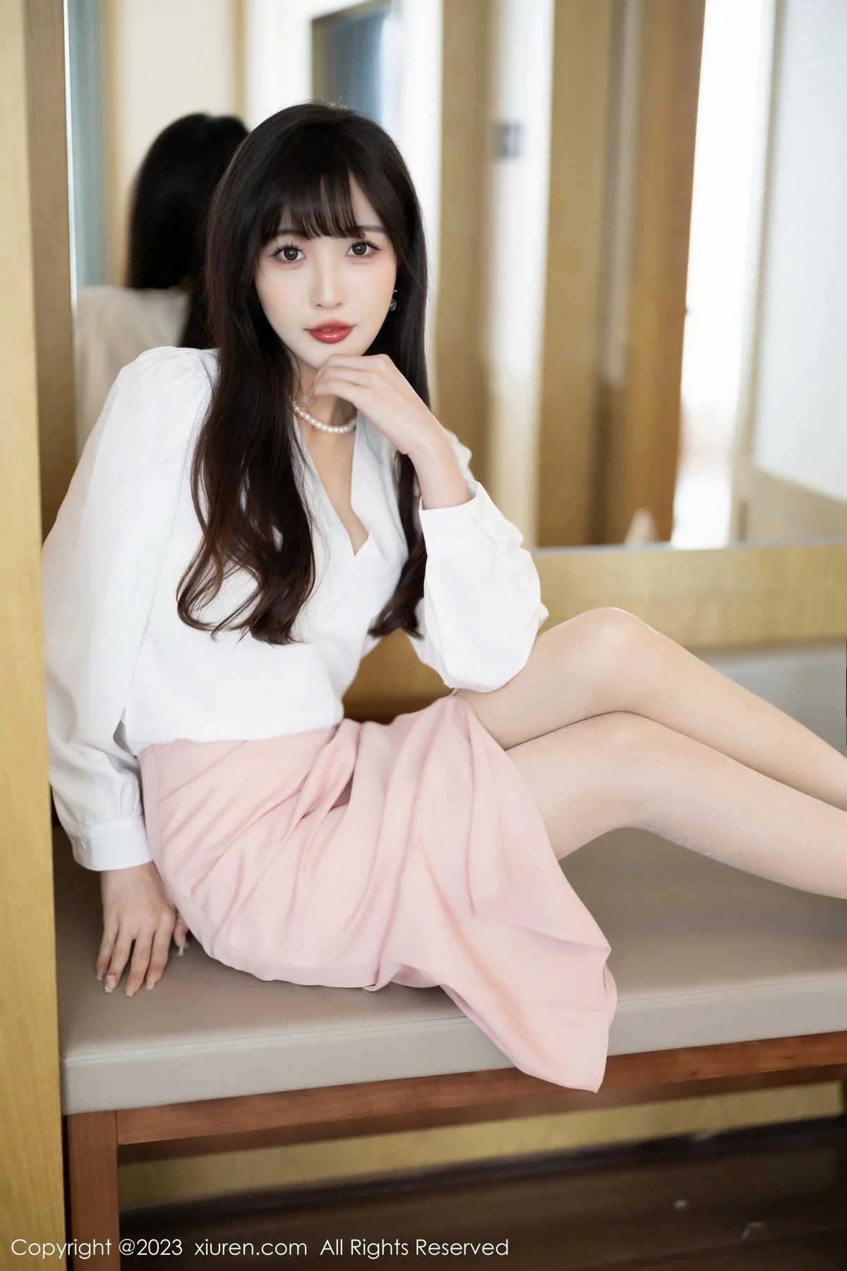 XiuRen第7147期_模特林星阑半脱露性感白色内衣配原色丝袜秀曼妙身姿诱惑写真83P